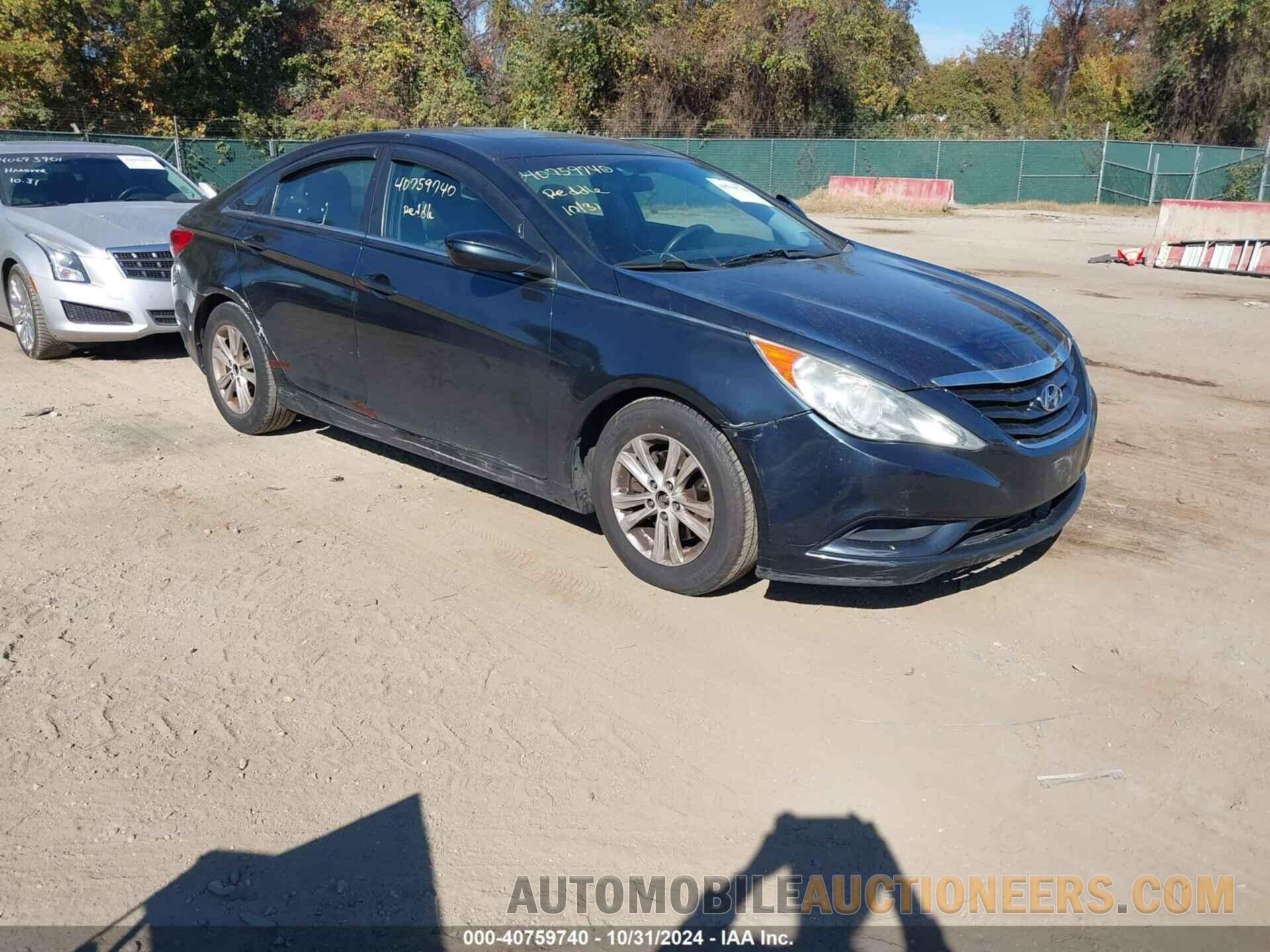 5NPEB4ACXBH015899 HYUNDAI SONATA 2011