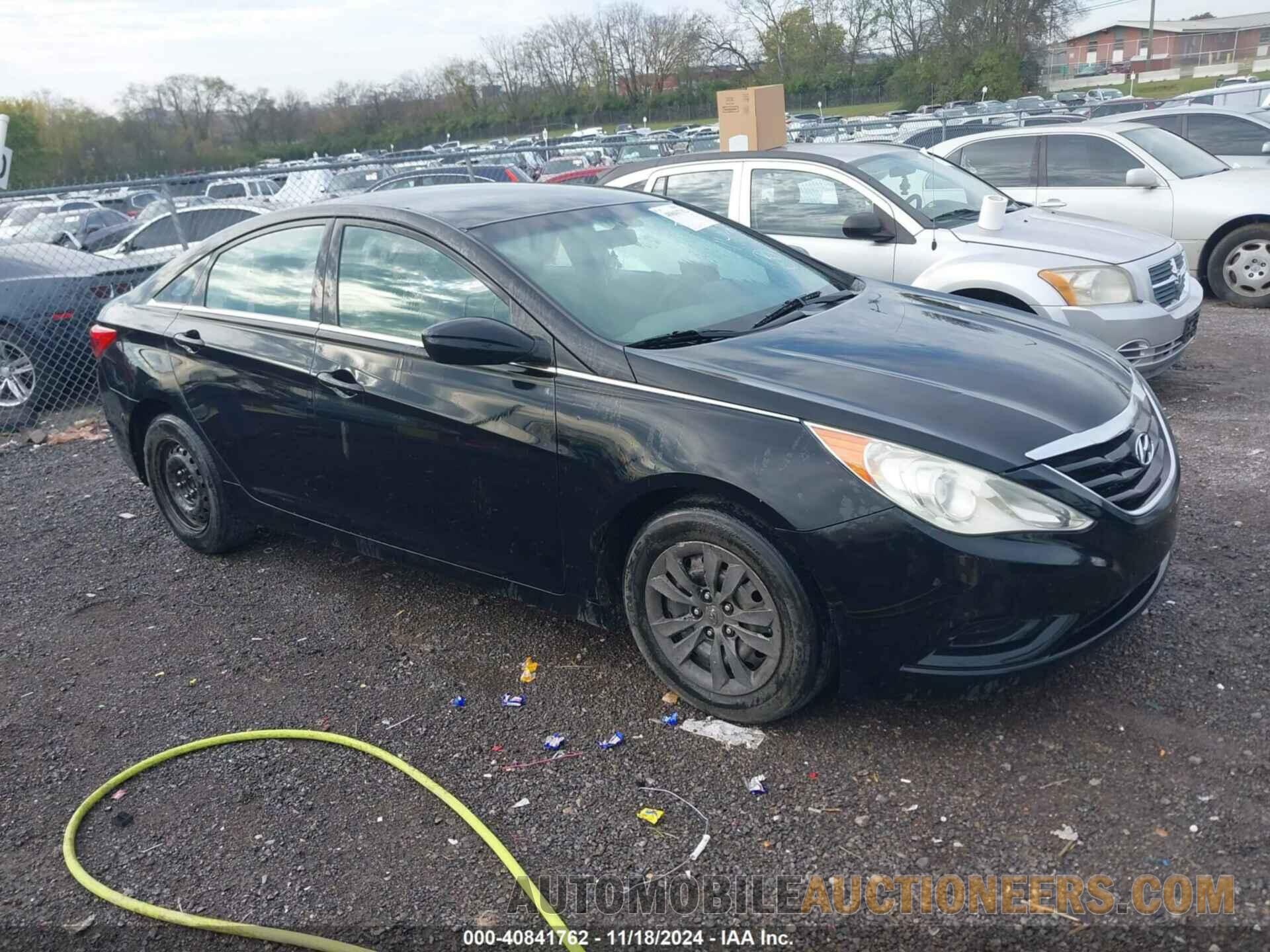 5NPEB4ACXBH065881 HYUNDAI SONATA 2011