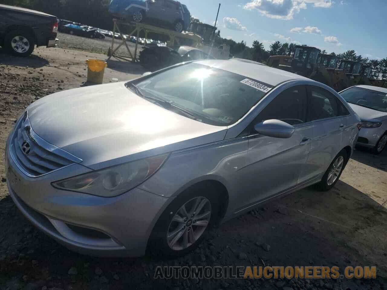 5NPEB4ACXBH078548 HYUNDAI SONATA 2011