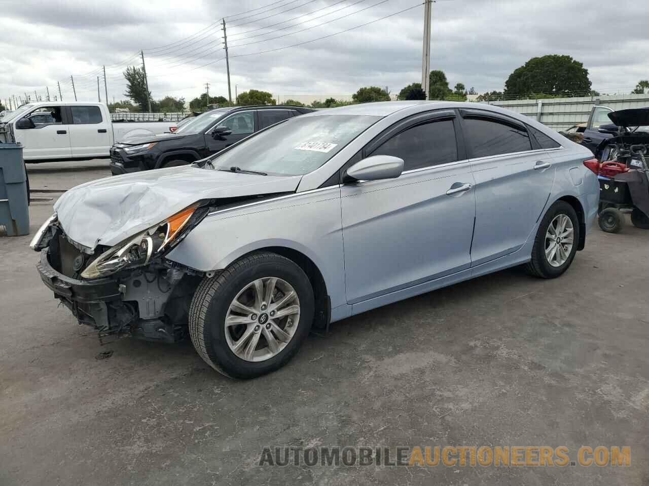 5NPEB4ACXBH109894 HYUNDAI SONATA 2011