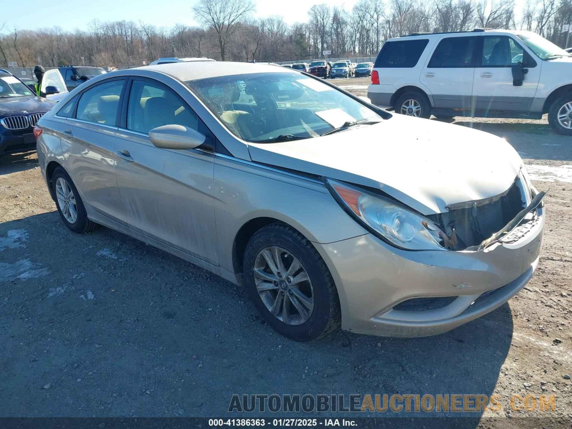 5NPEB4ACXBH169707 HYUNDAI SONATA 2011