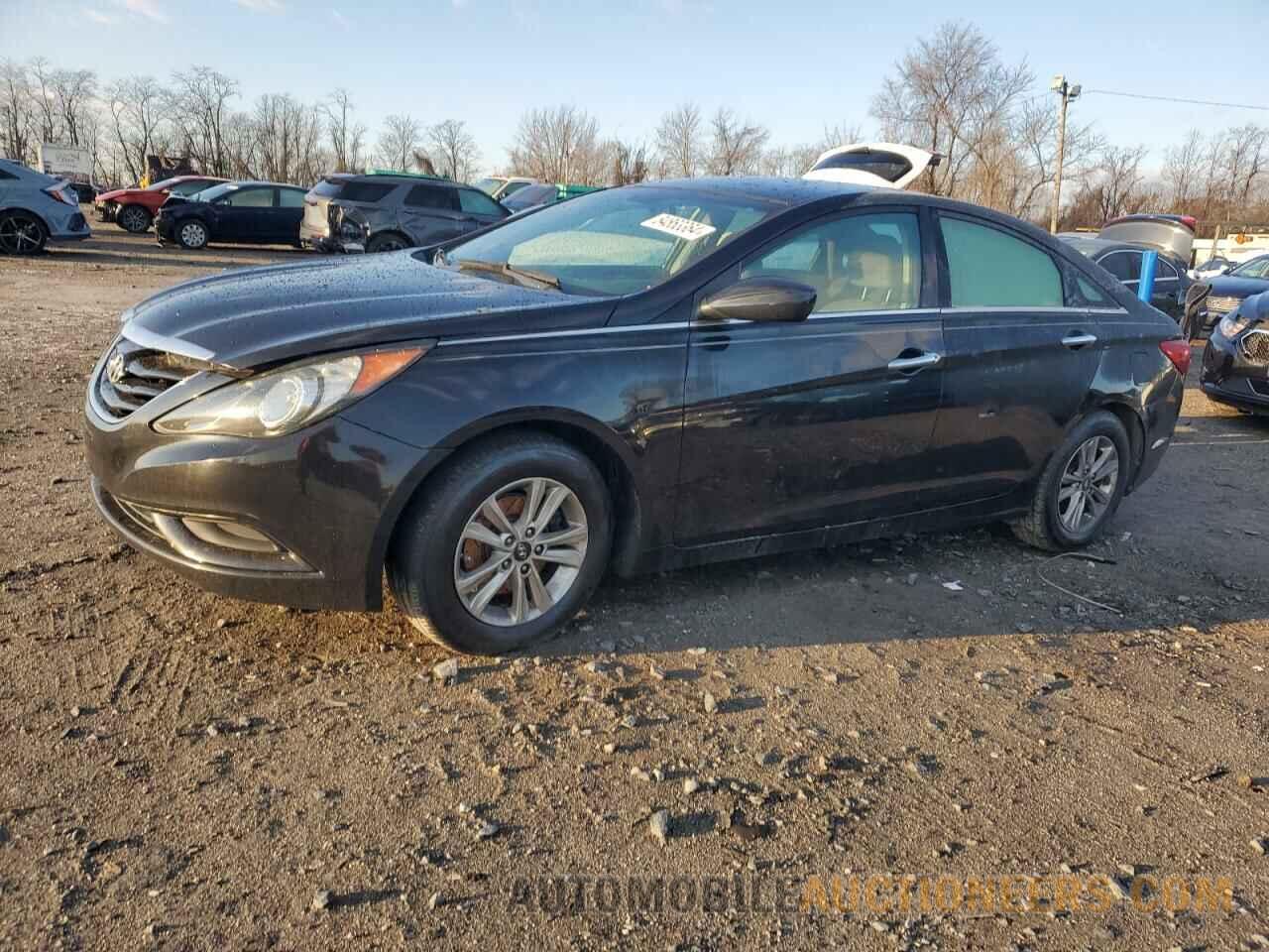 5NPEB4ACXBH179704 HYUNDAI SONATA 2011