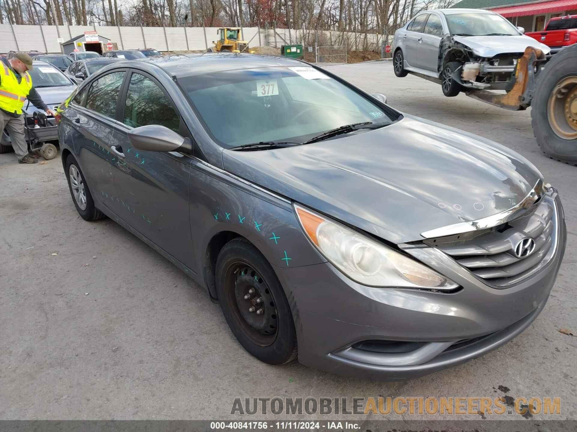 5NPEB4ACXBH232692 HYUNDAI SONATA 2011