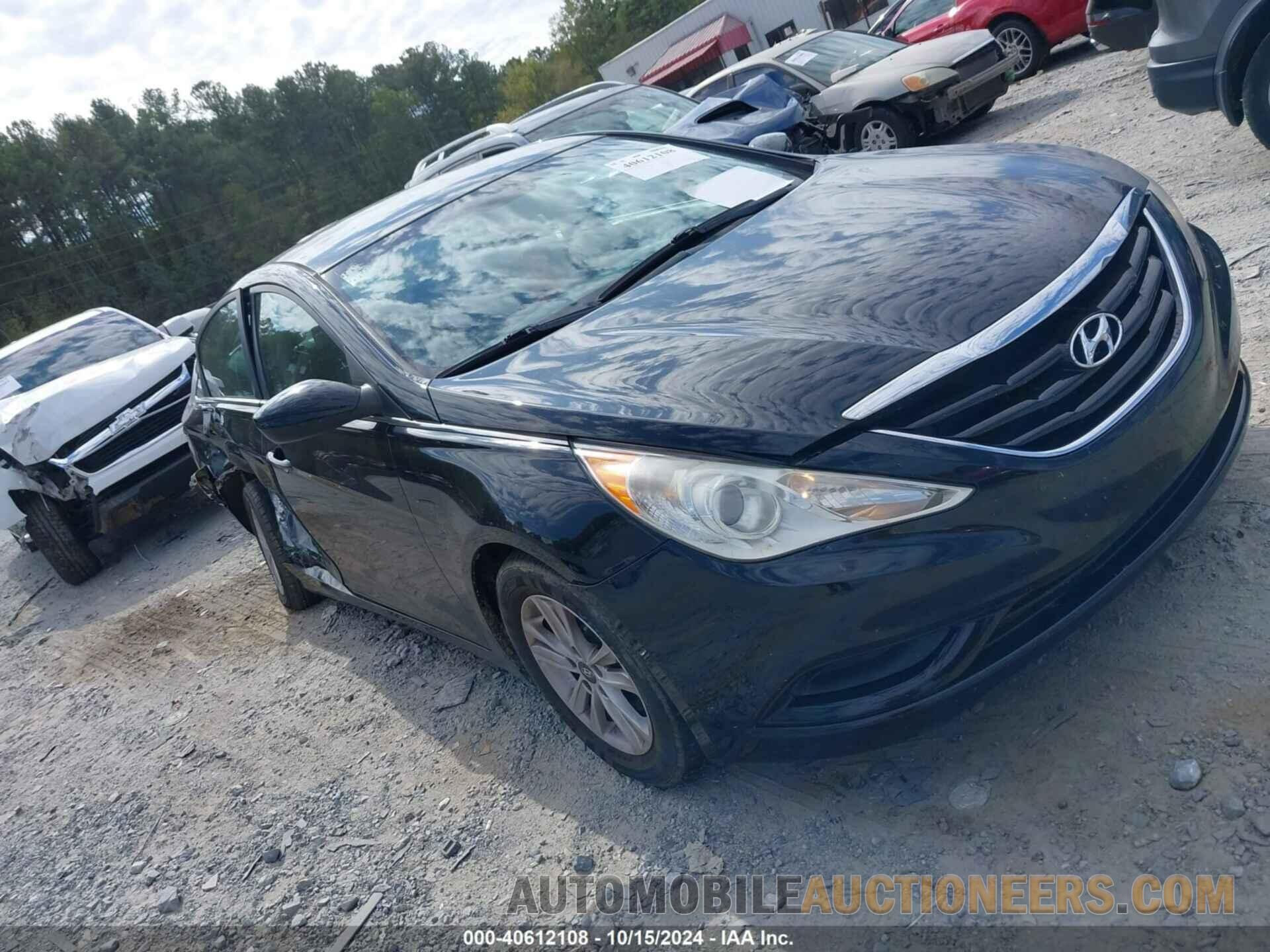 5NPEB4ACXCH318392 HYUNDAI SONATA 2012