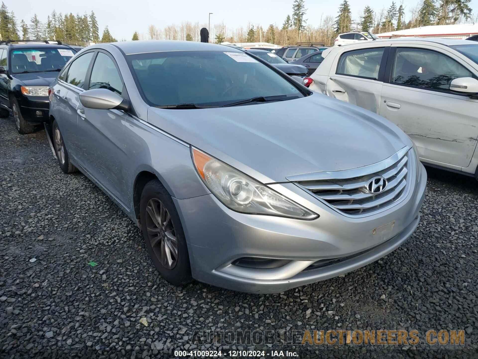 5NPEB4ACXCH425989 HYUNDAI SONATA 2012