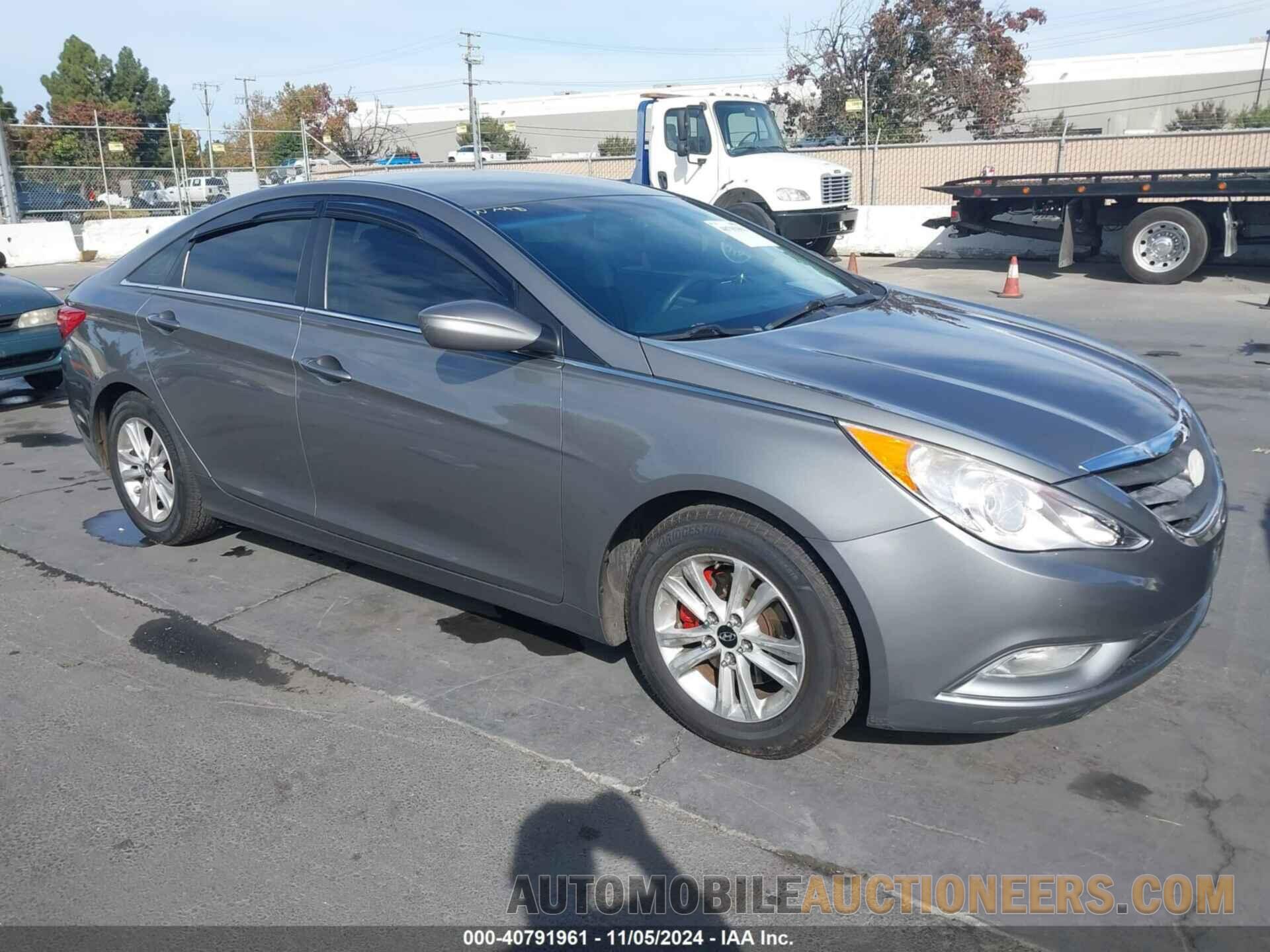 5NPEB4ACXDH538391 HYUNDAI SONATA 2013