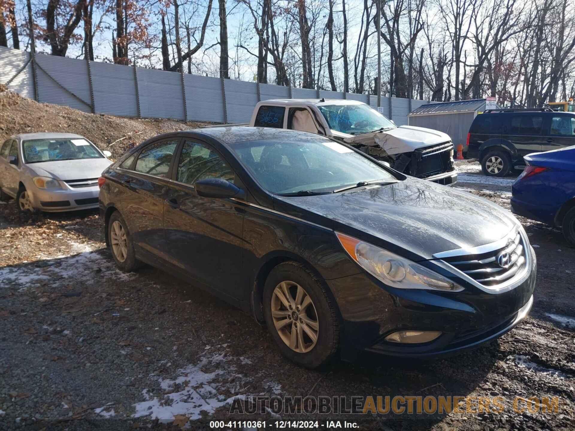 5NPEB4ACXDH609301 HYUNDAI SONATA 2013