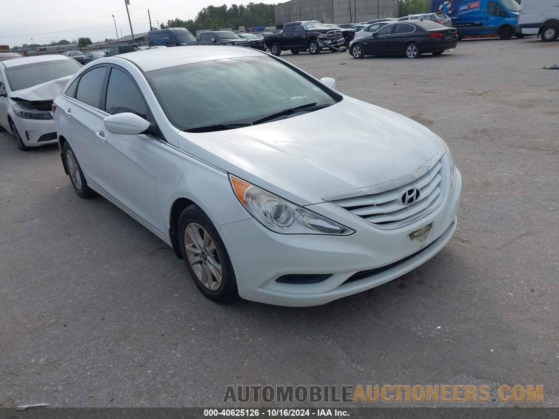 5NPEB4ACXDH676609 HYUNDAI SONATA 2013