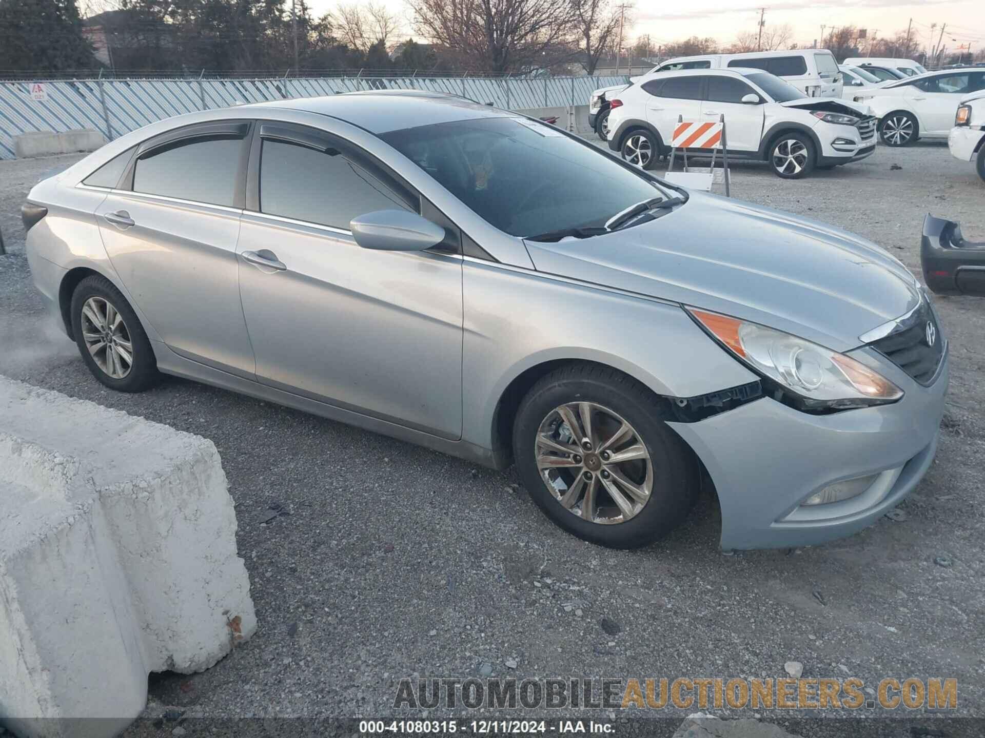 5NPEB4ACXDH753303 HYUNDAI SONATA 2013