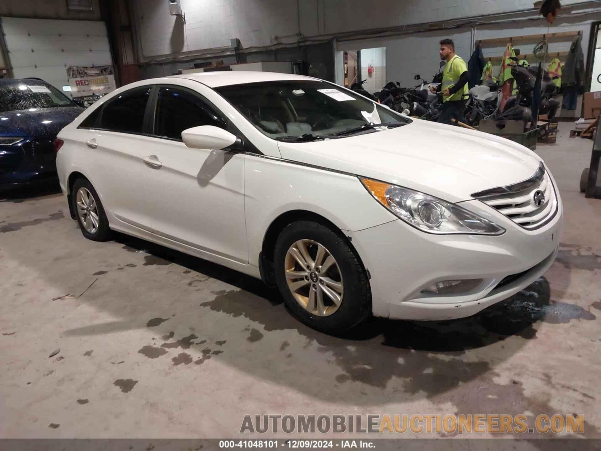 5NPEB4ACXDH754774 HYUNDAI SONATA 2013