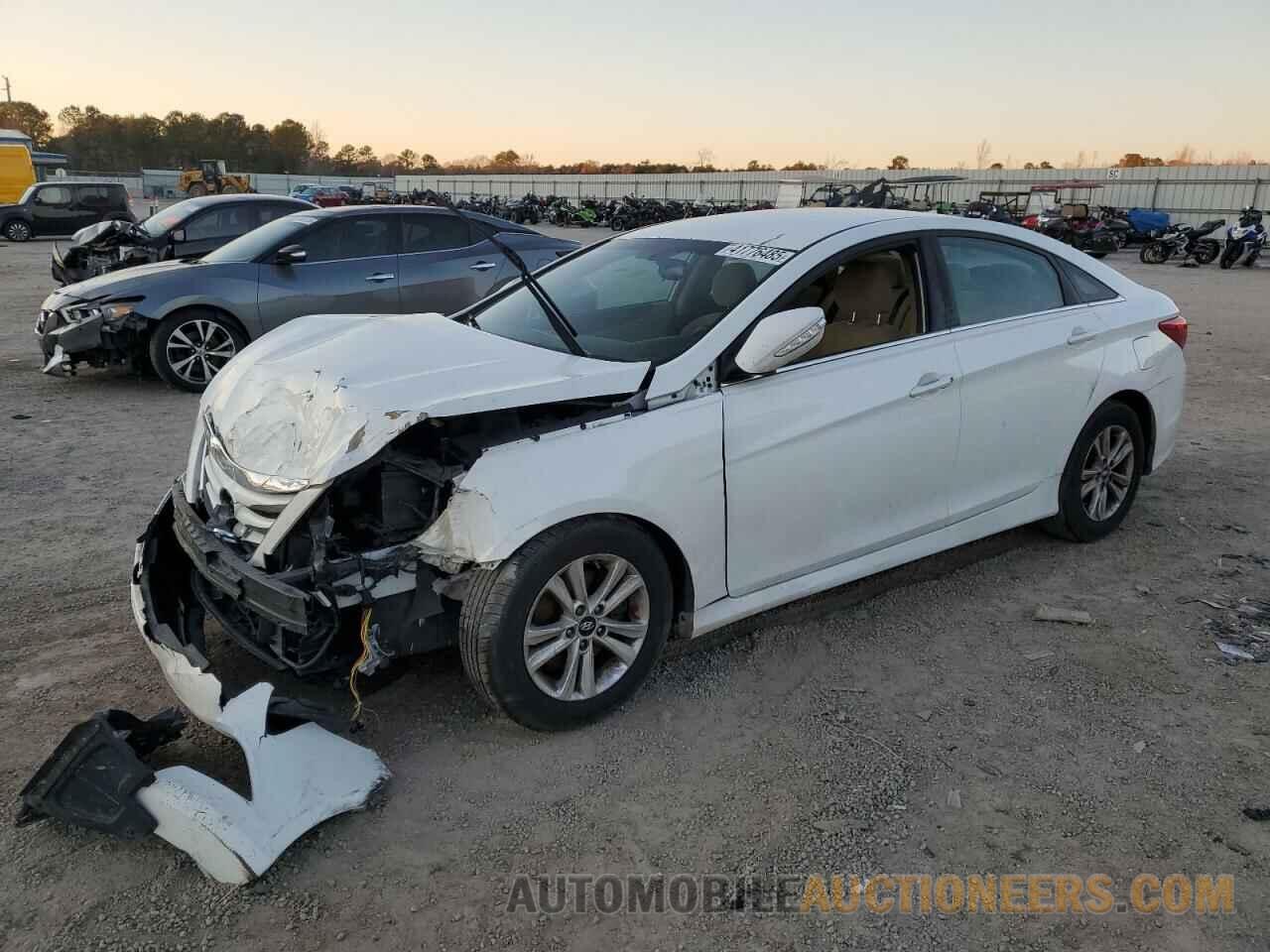 5NPEB4ACXEH889870 HYUNDAI SONATA 2014