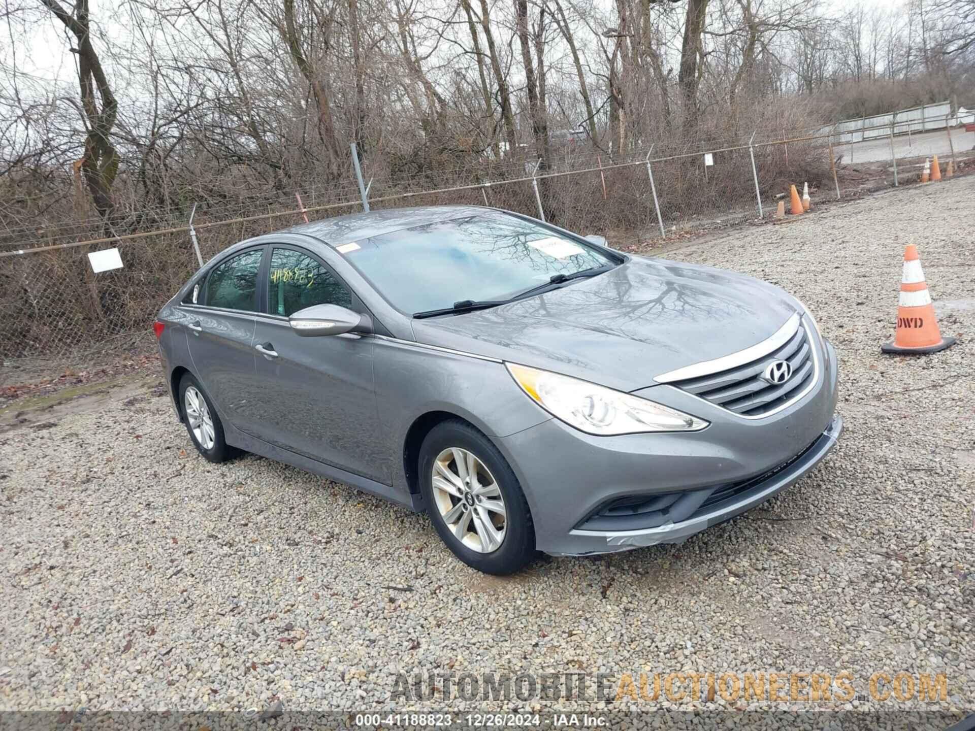 5NPEB4ACXEH899444 HYUNDAI SONATA 2014