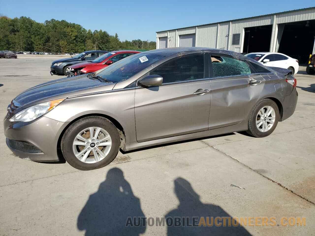 5NPEB4ACXEH946276 HYUNDAI SONATA 2014