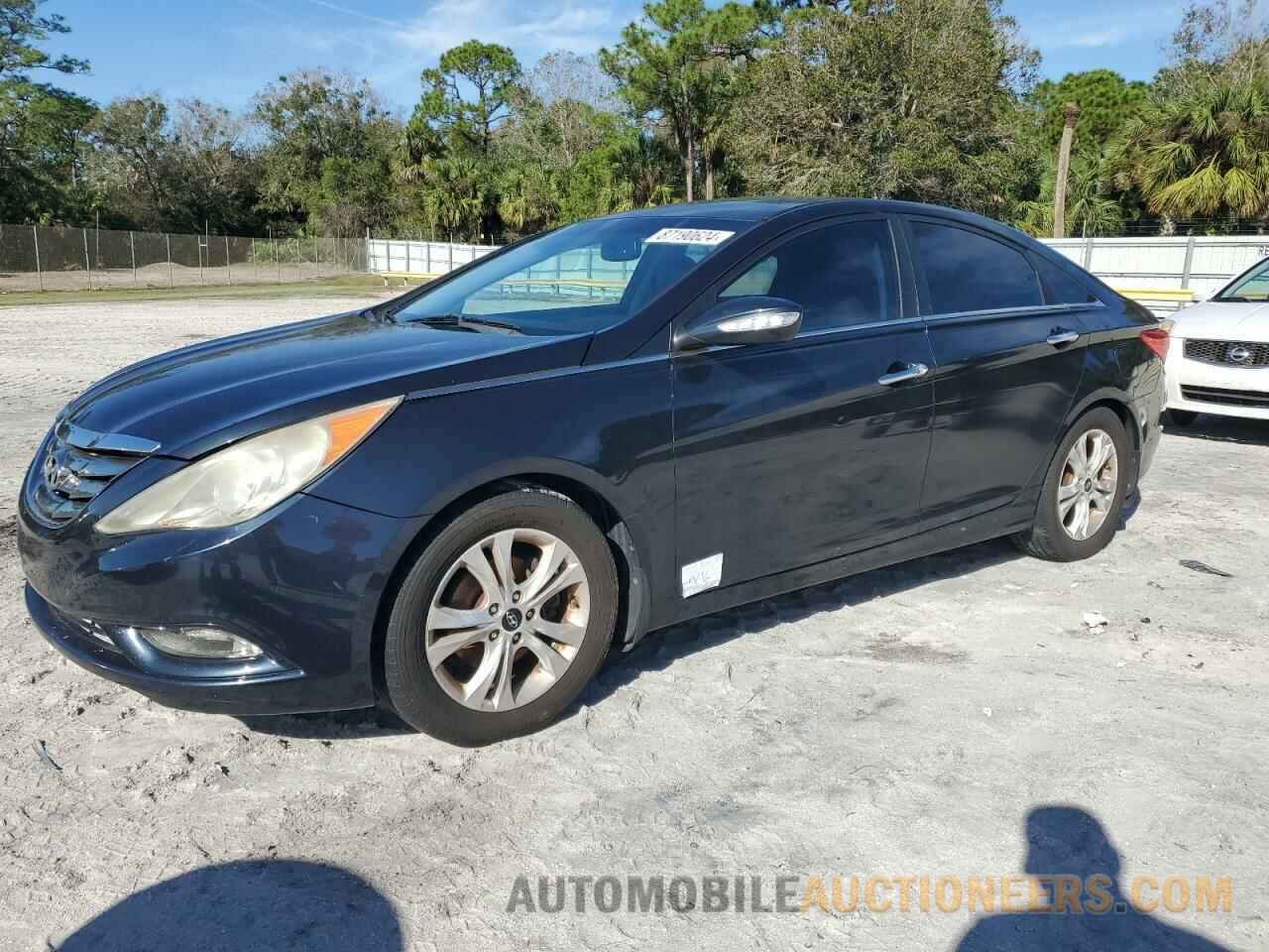 5NPEC4AB0BH303645 HYUNDAI SONATA 2011