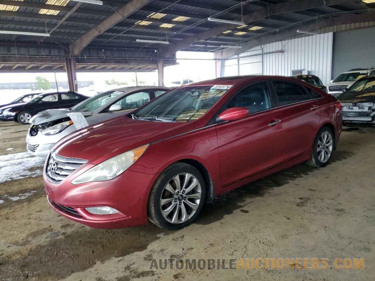 5NPEC4AB1BH200122 HYUNDAI SONATA 2011