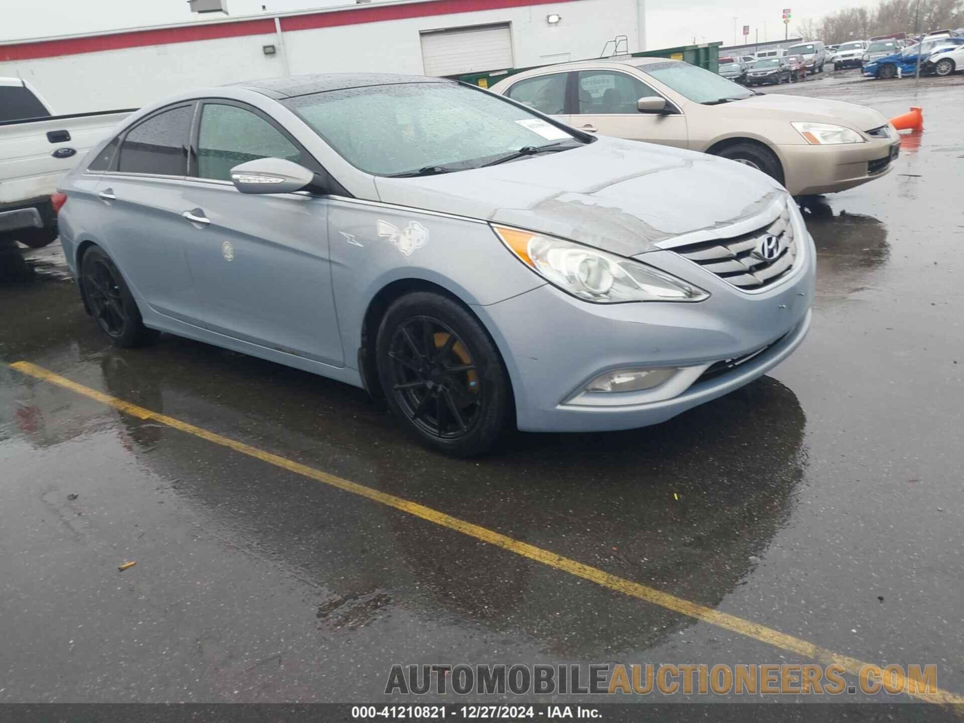 5NPEC4AB1CH497216 HYUNDAI SONATA 2012