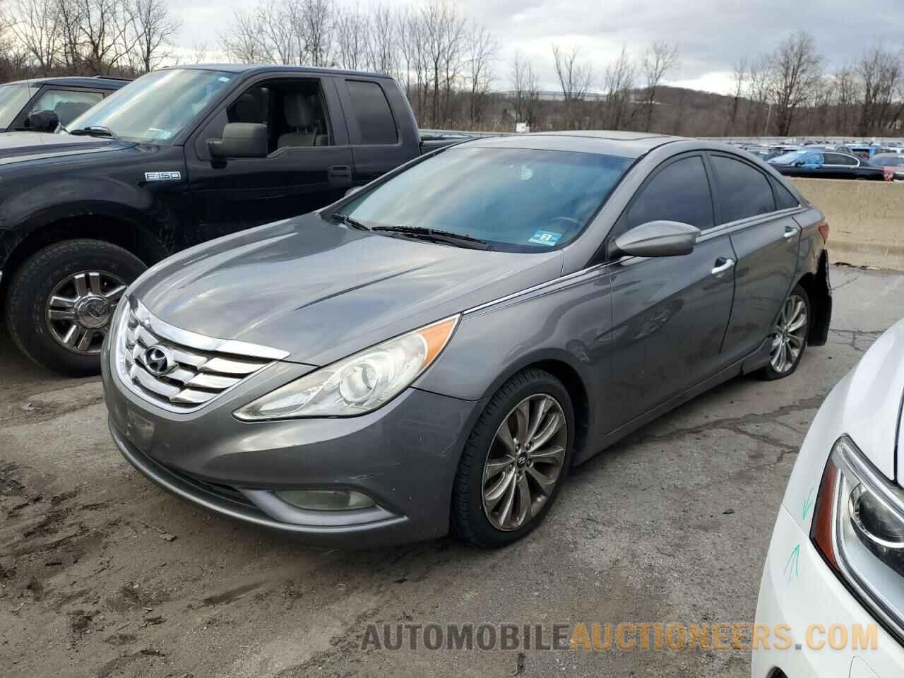 5NPEC4AB2CH423223 HYUNDAI SONATA 2012