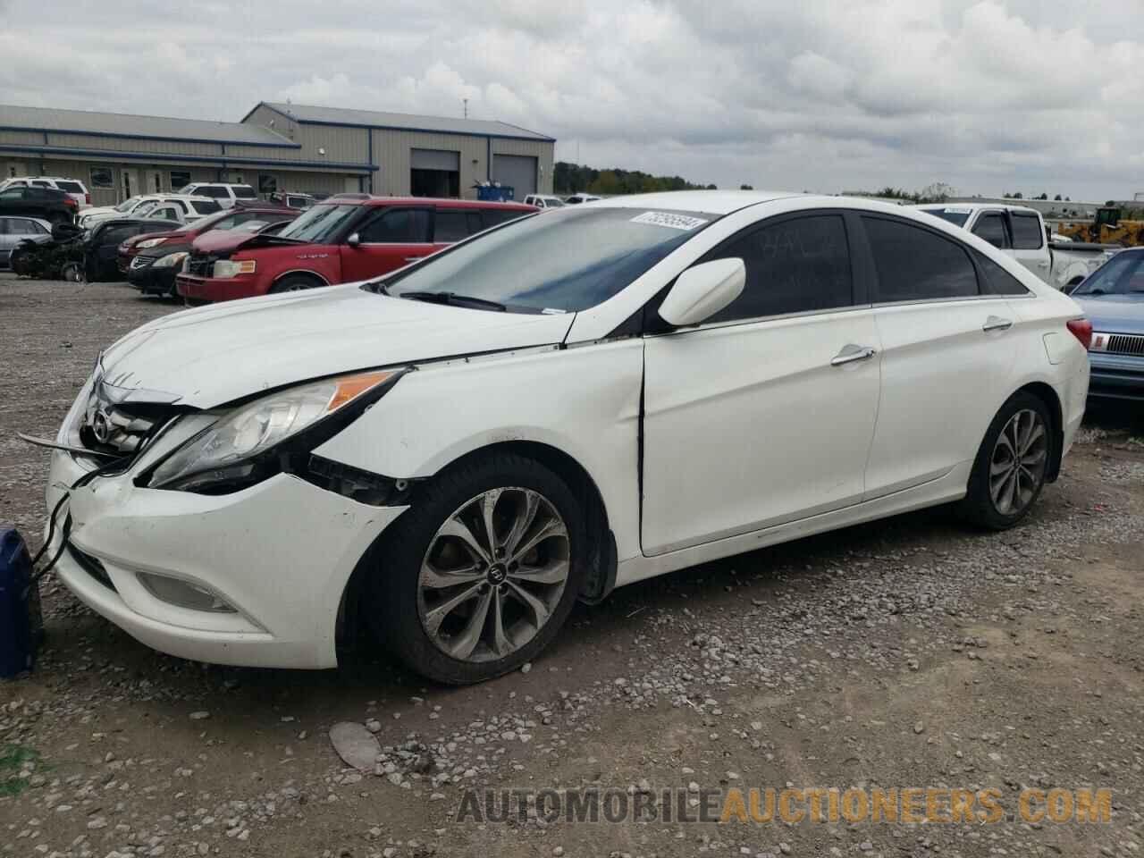 5NPEC4AB2DH776773 HYUNDAI SONATA 2013