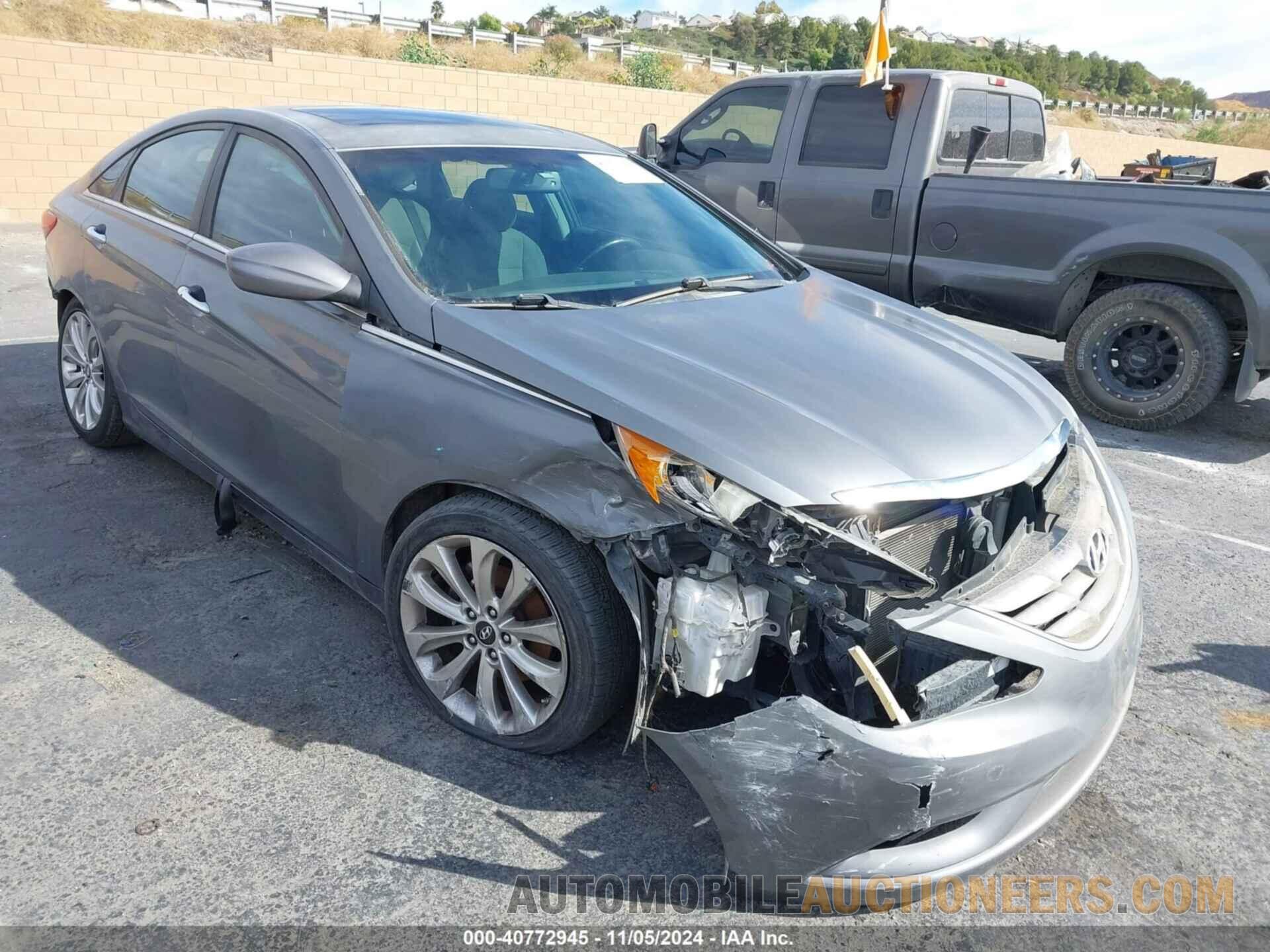 5NPEC4AB3CH454075 HYUNDAI SONATA 2012