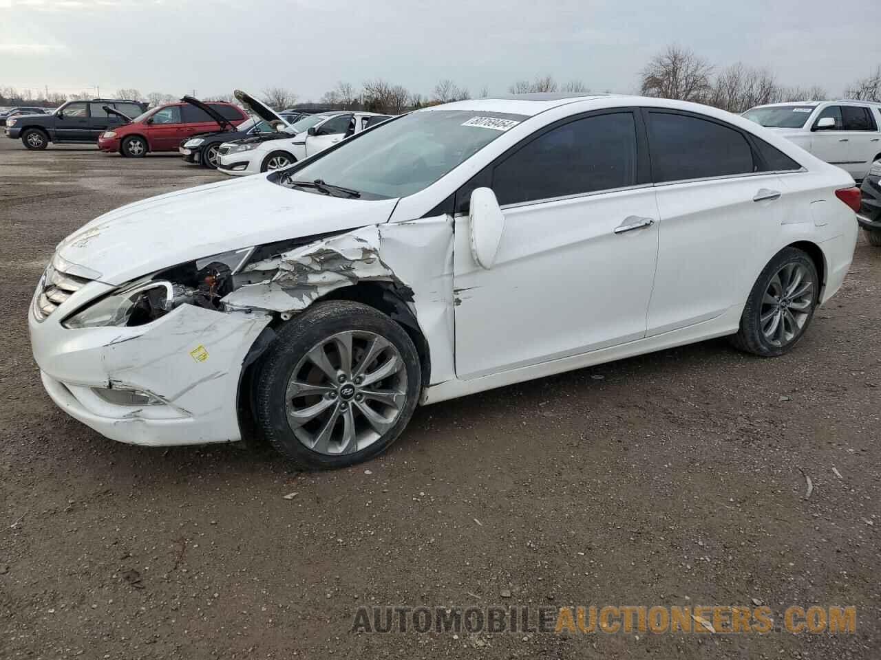 5NPEC4AB4BH245829 HYUNDAI SONATA 2011