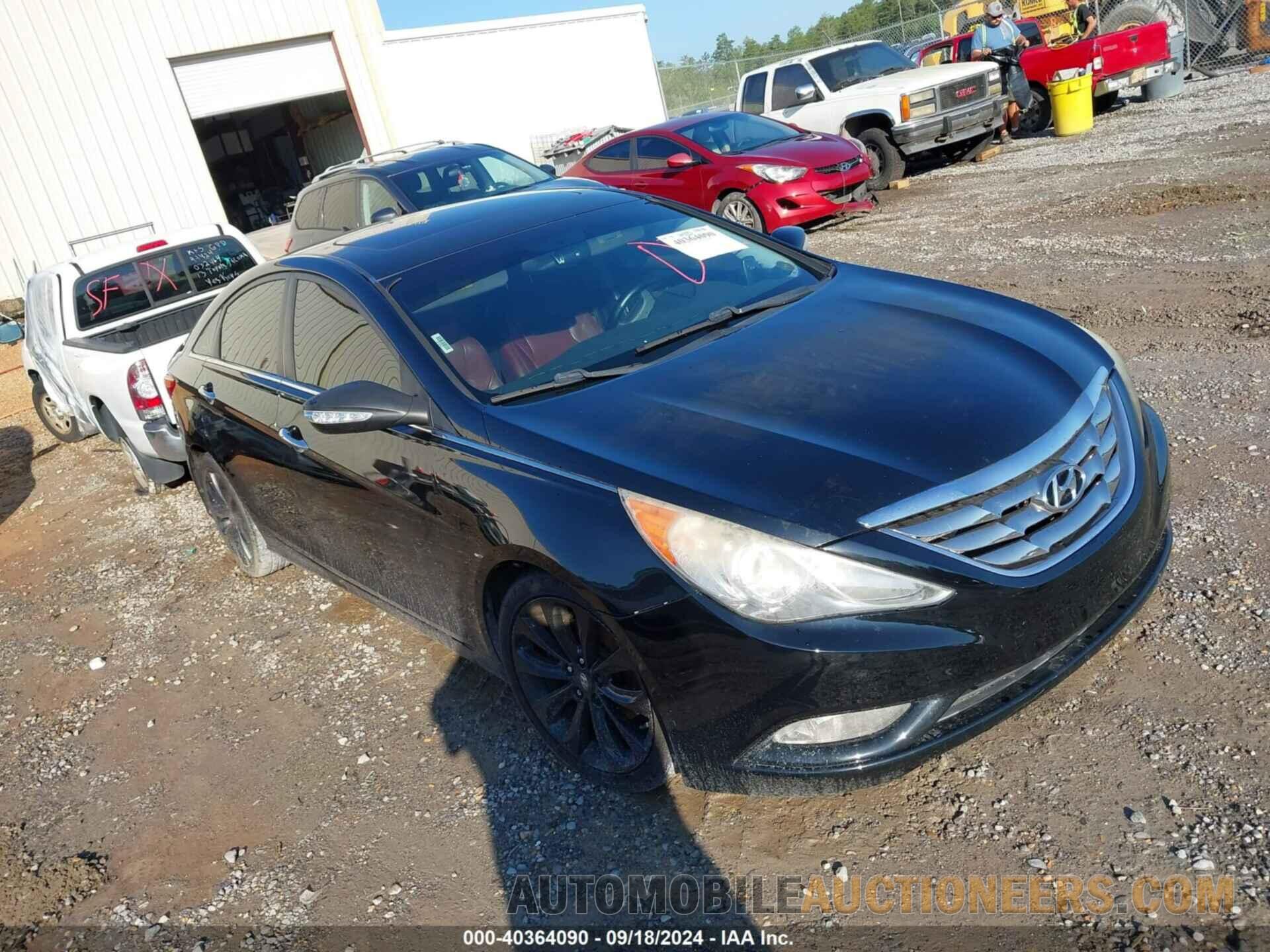 5NPEC4AB5BH187570 HYUNDAI SONATA 2011