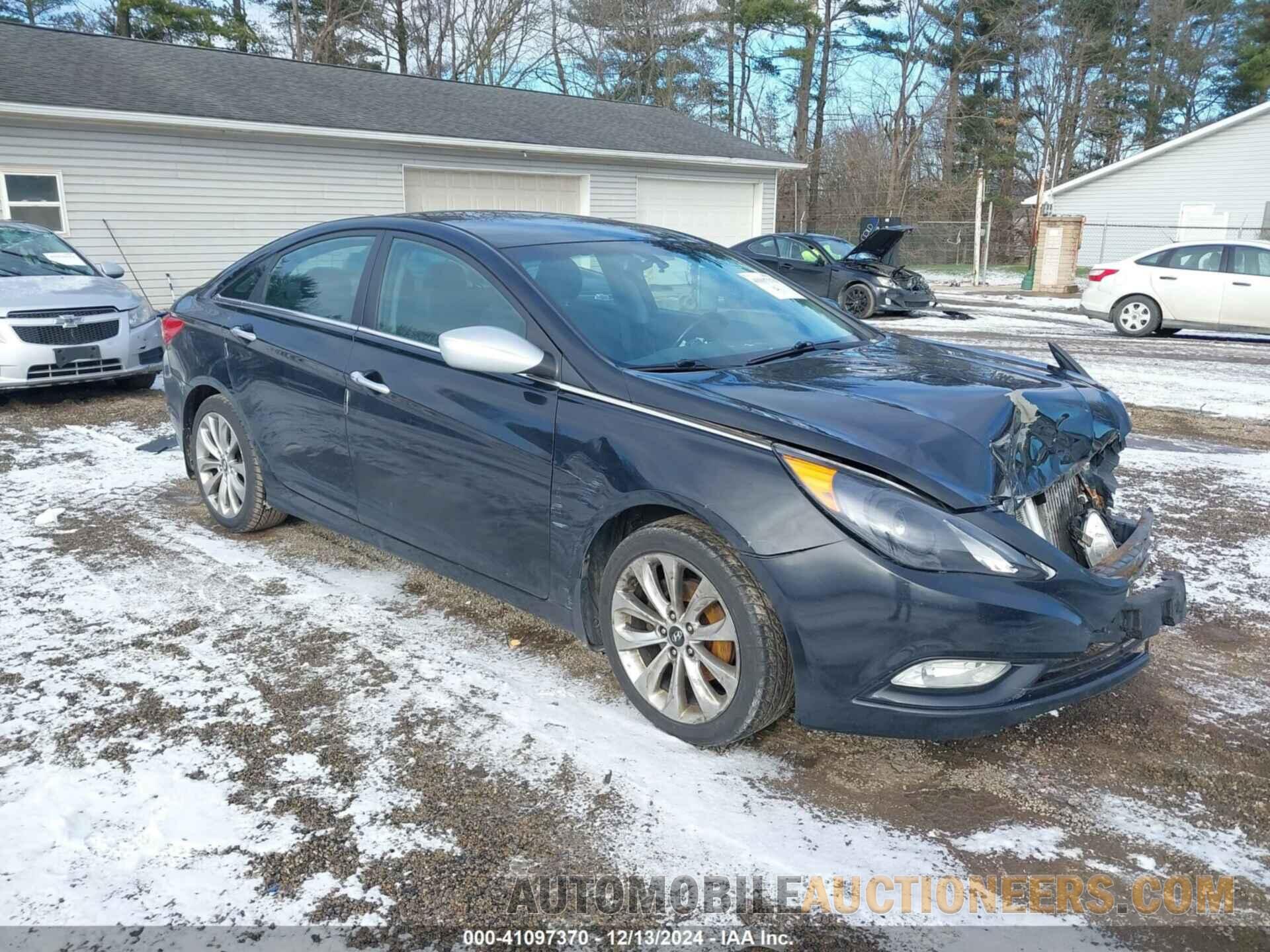 5NPEC4AB5DH526105 HYUNDAI SONATA 2013