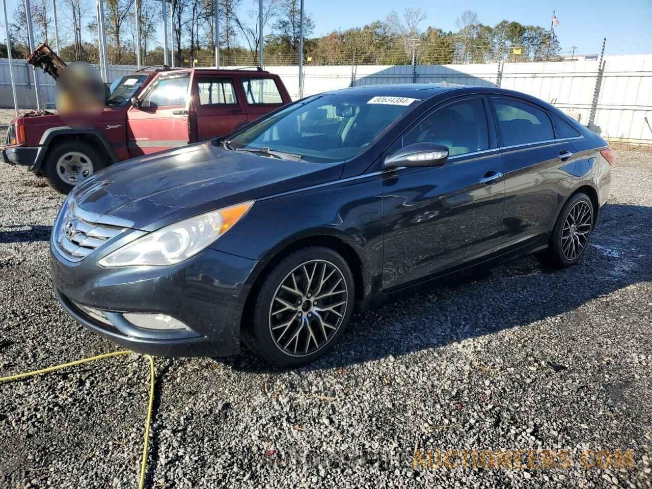 5NPEC4AB6BH272286 HYUNDAI SONATA 2011