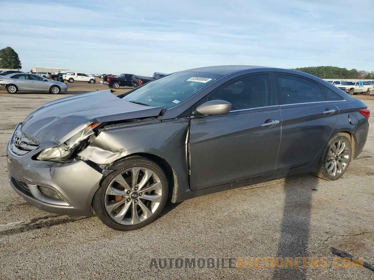 5NPEC4AB8BH316028 HYUNDAI SONATA 2011