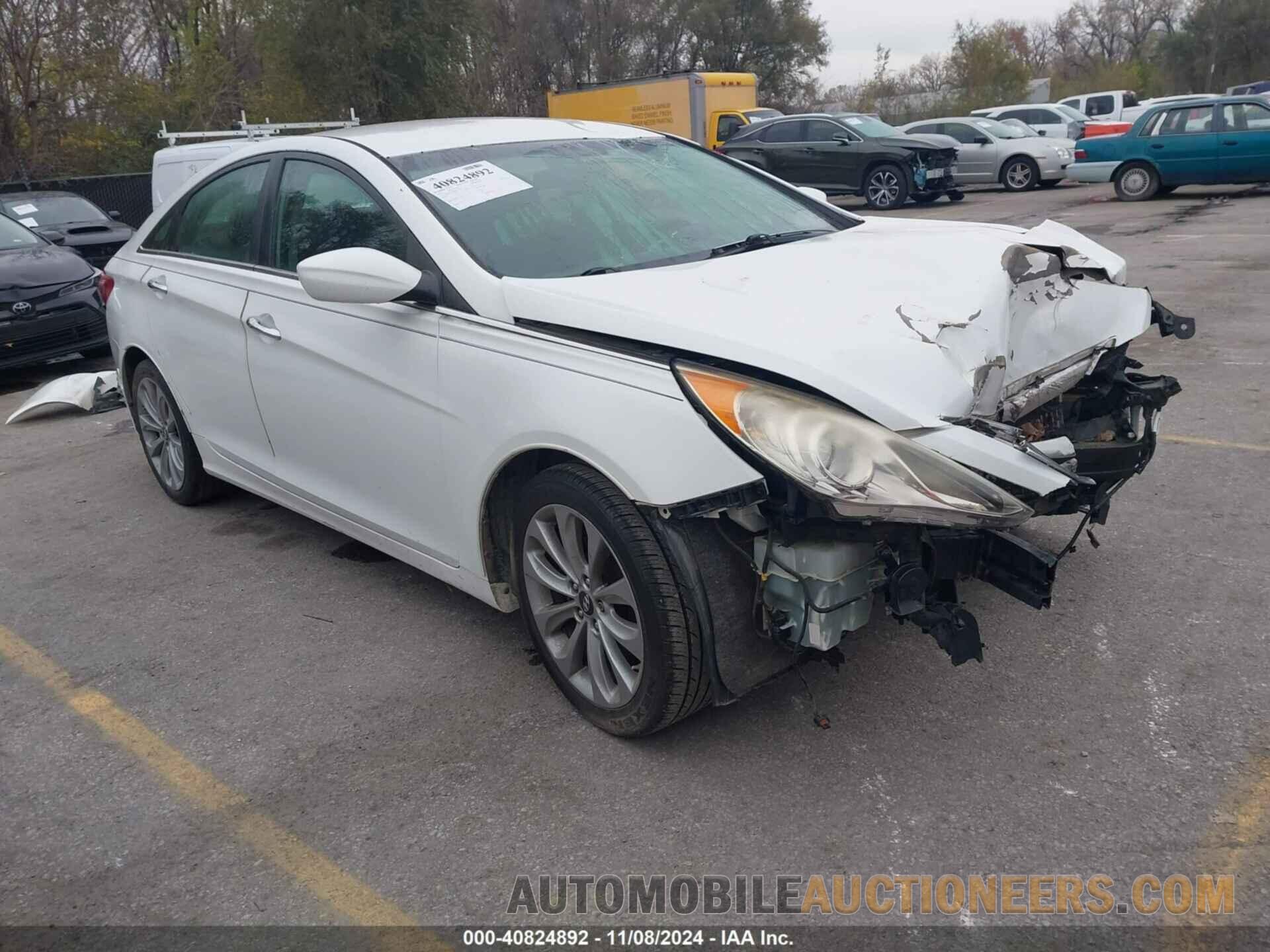 5NPEC4AB8BH317745 HYUNDAI SONATA 2011