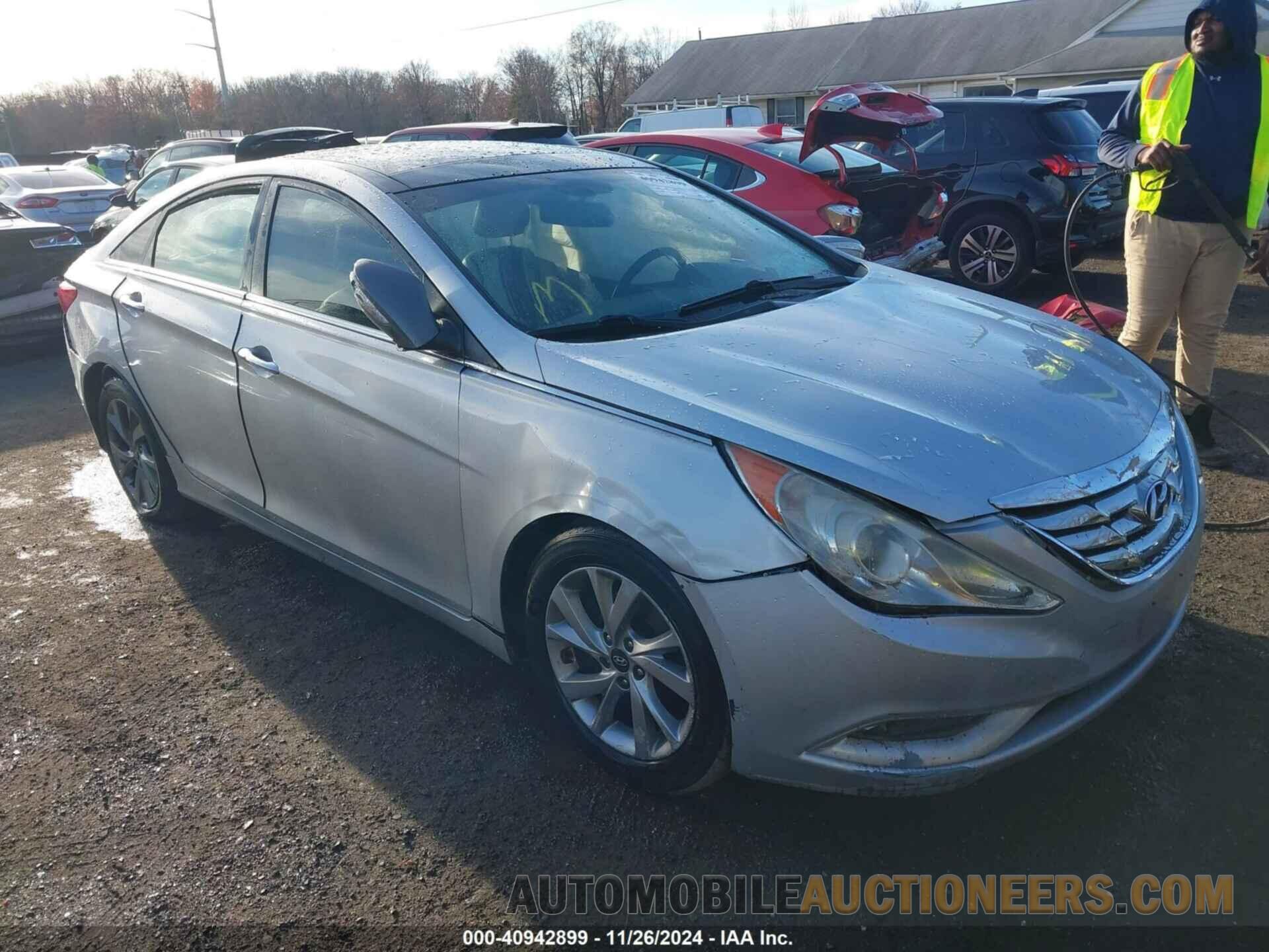 5NPEC4AB8DH718084 HYUNDAI SONATA 2013