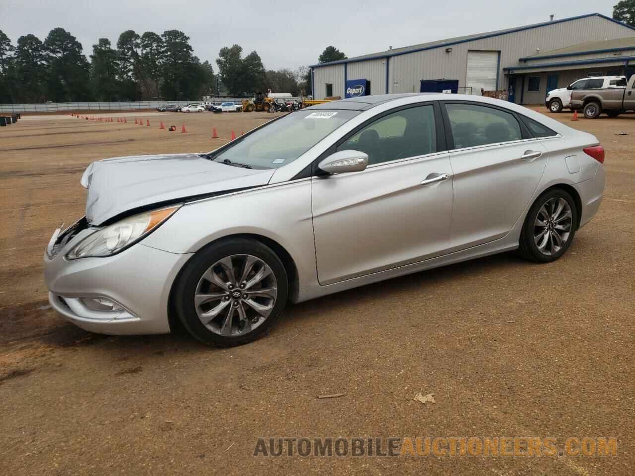 5NPEC4AB9DH545823 HYUNDAI SONATA 2013