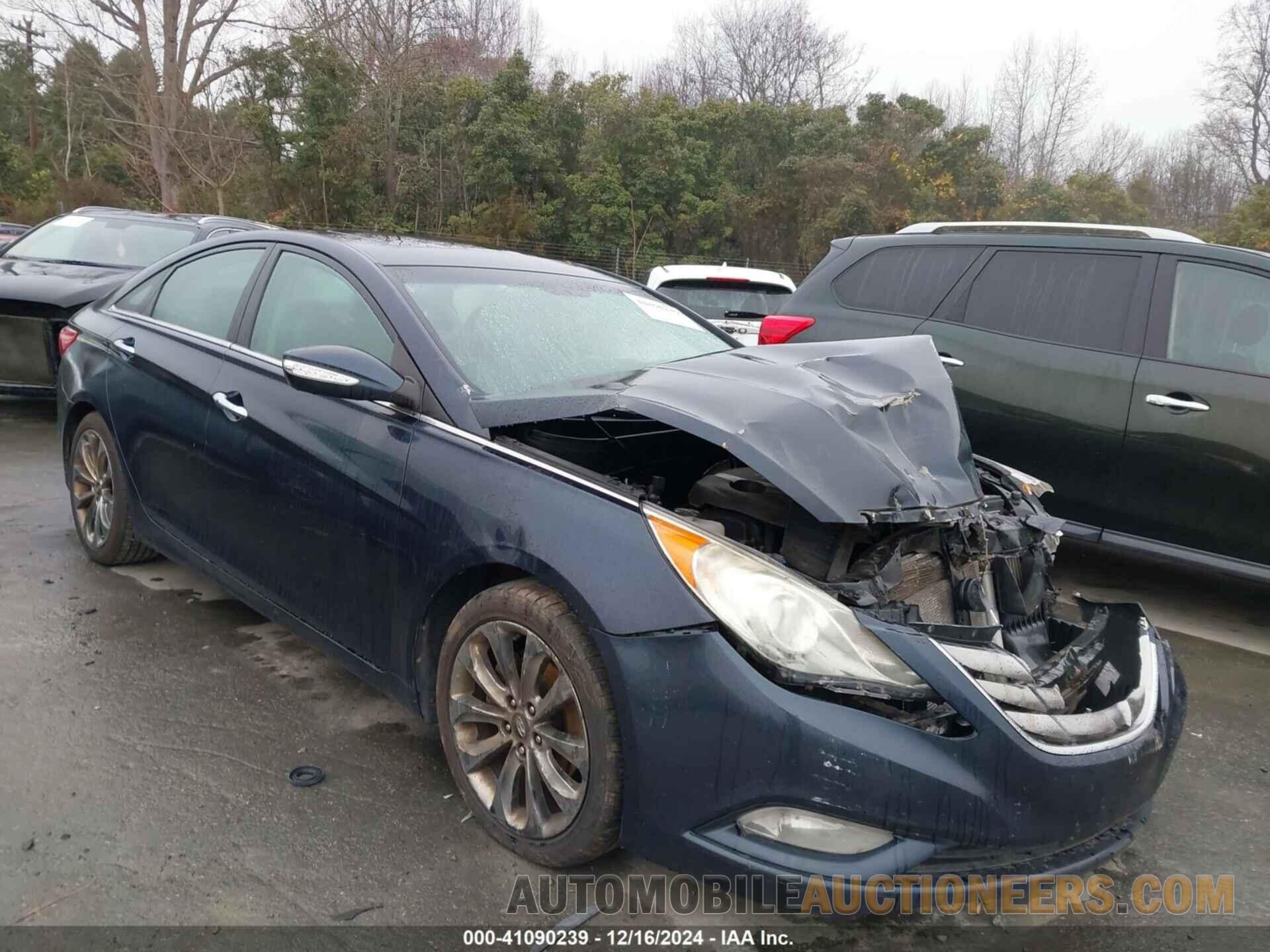 5NPEC4ABXBH237346 HYUNDAI SONATA 2011