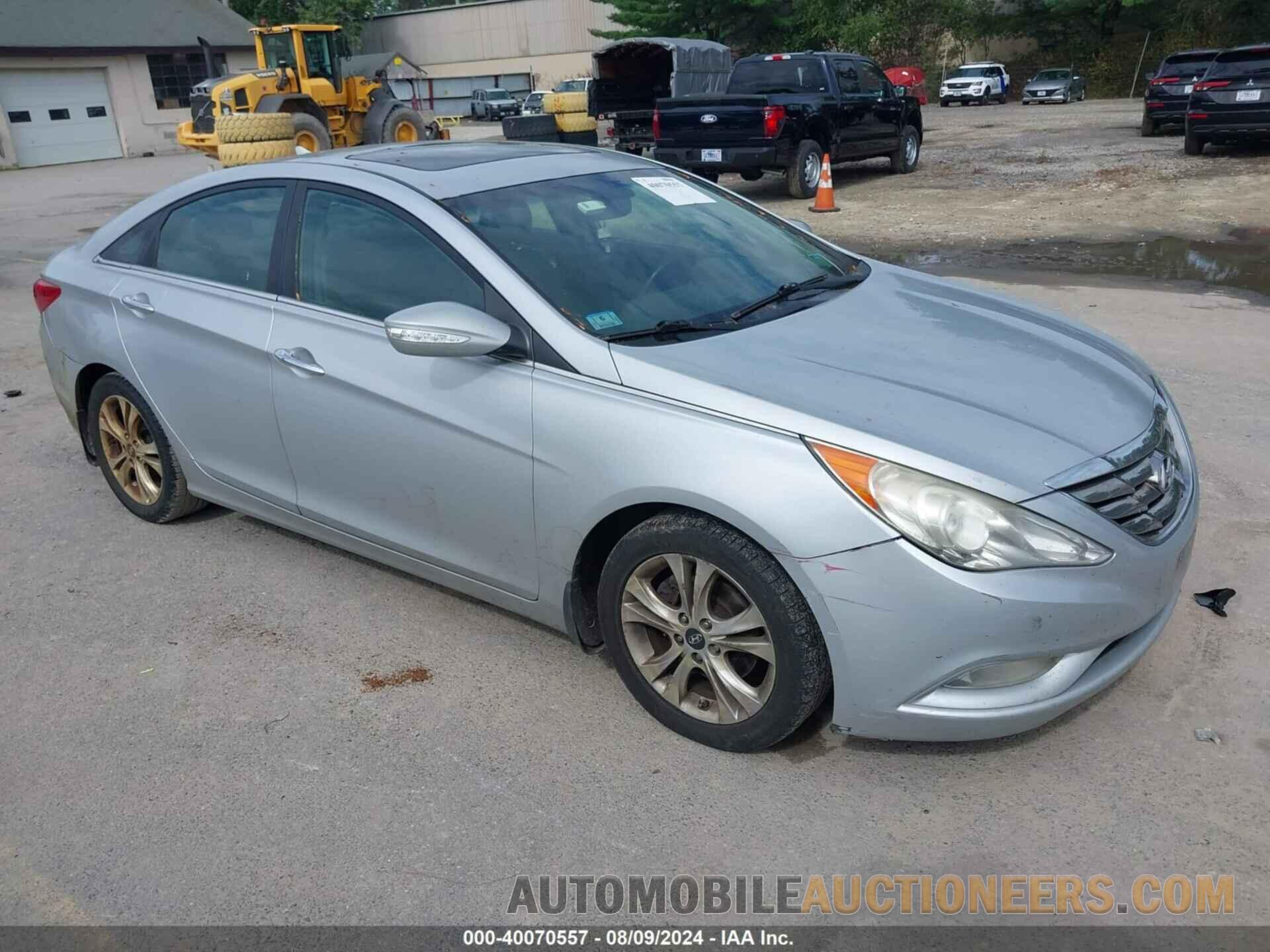 5NPEC4AC0BH120559 HYUNDAI SONATA 2011