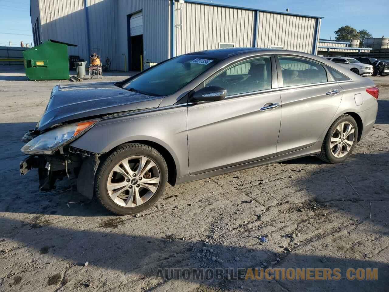 5NPEC4AC0BH306893 HYUNDAI SONATA 2011