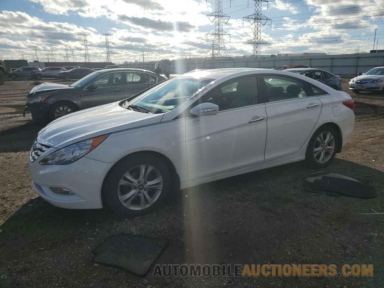 5NPEC4AC0DH609983 HYUNDAI SONATA 2013