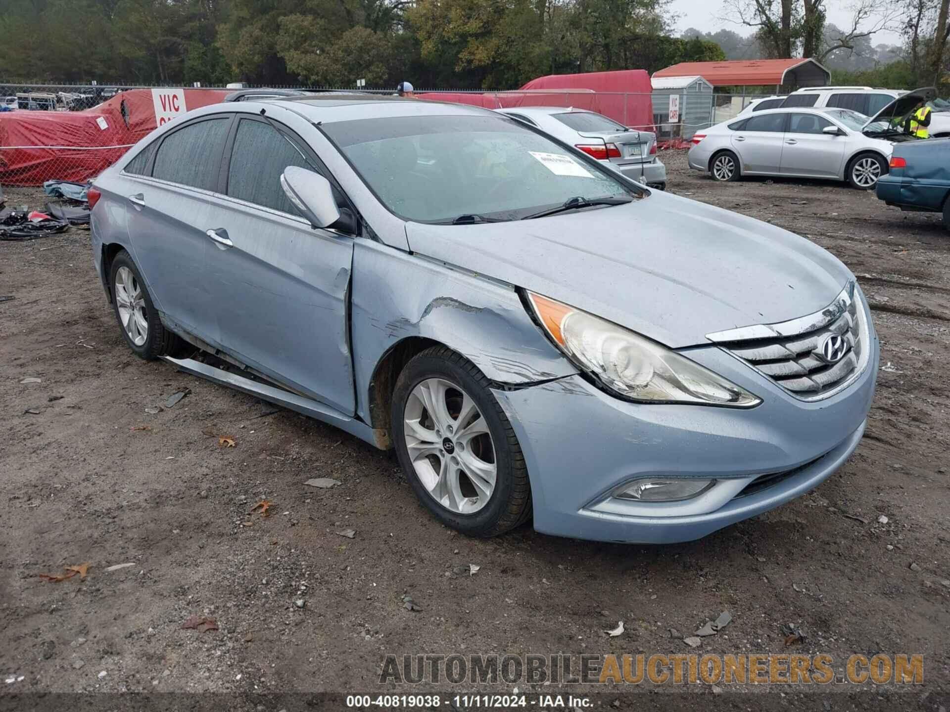 5NPEC4AC1BH094876 HYUNDAI SONATA 2011