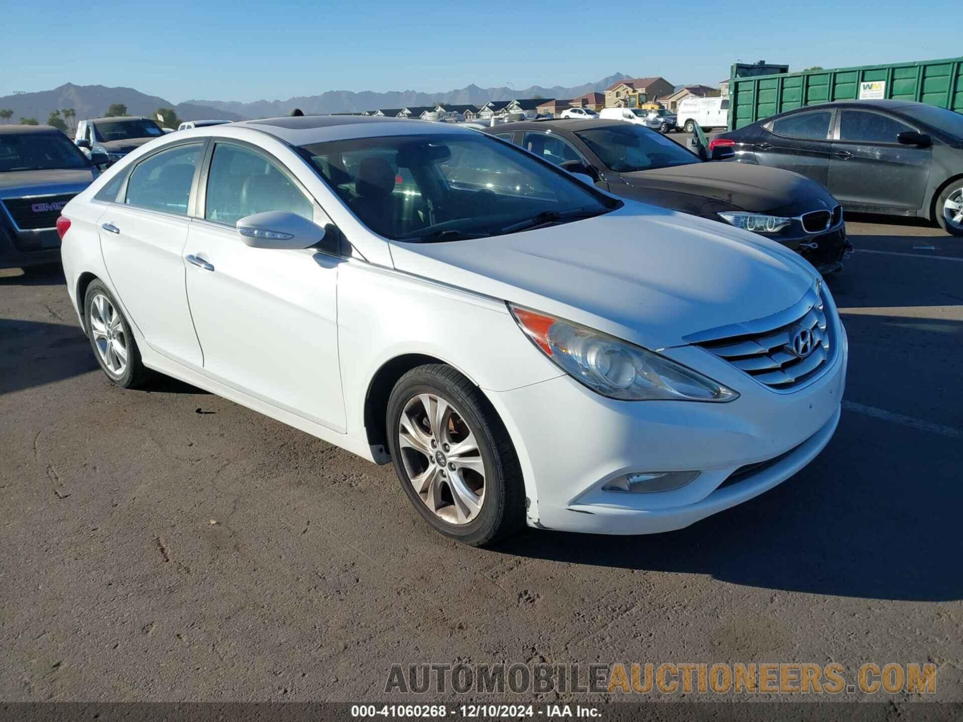 5NPEC4AC1BH221206 HYUNDAI SONATA 2011