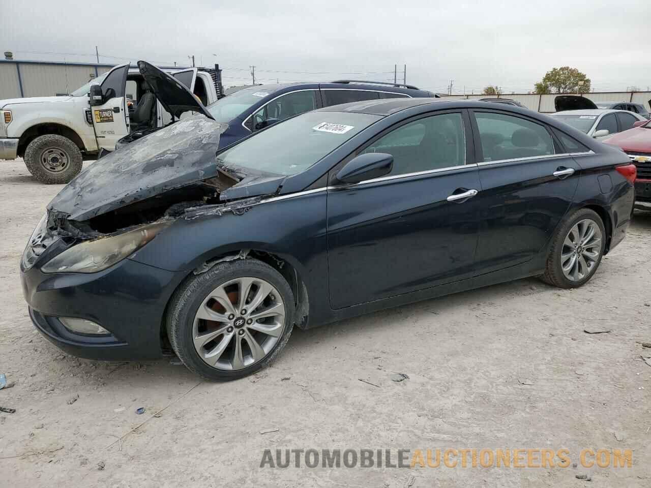 5NPEC4AC2DH556543 HYUNDAI SONATA 2013