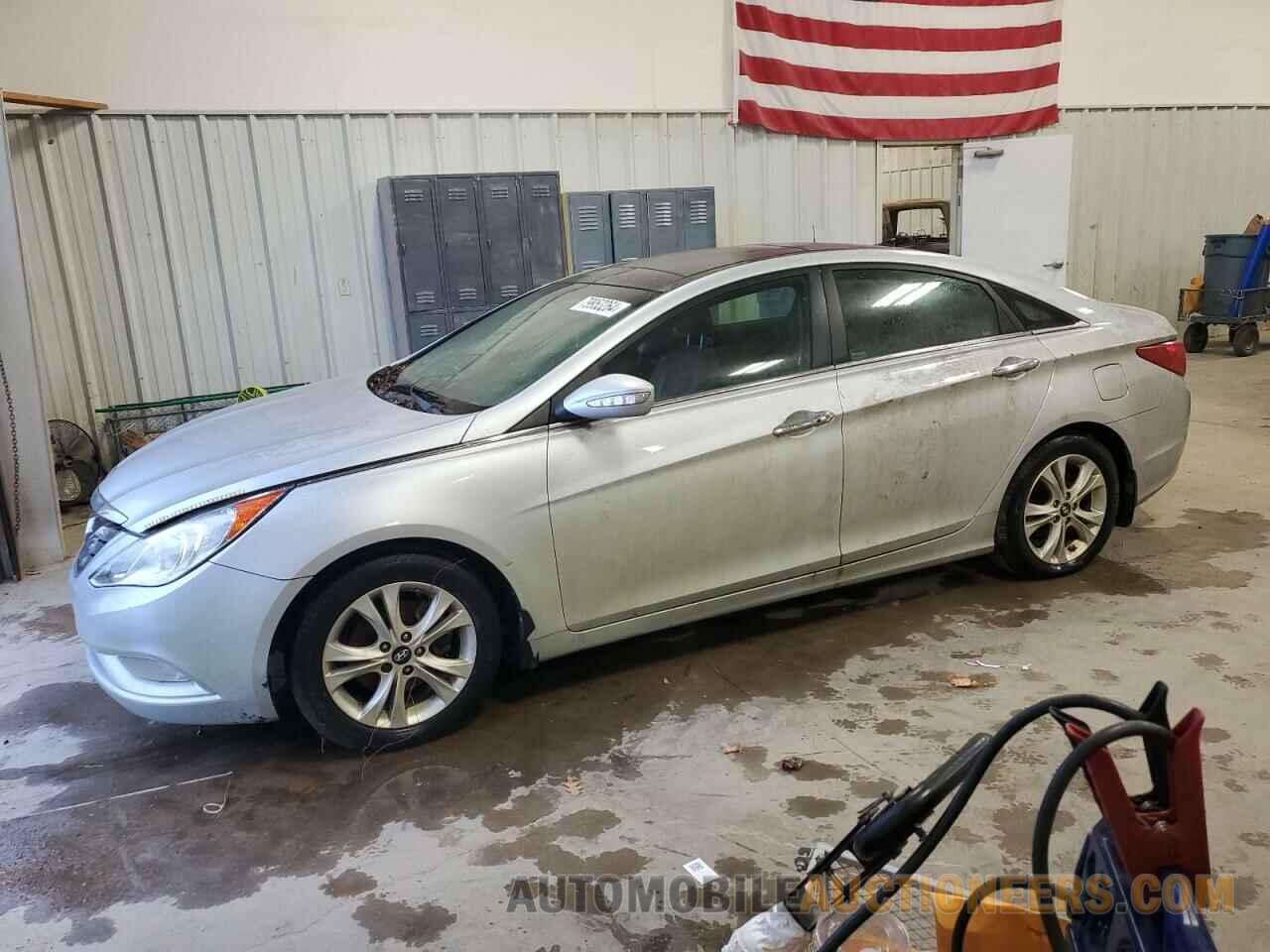 5NPEC4AC2DH561189 HYUNDAI SONATA 2013