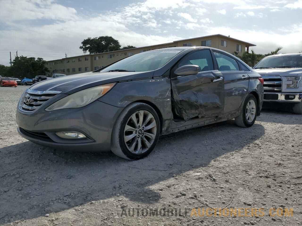 5NPEC4AC2DH738081 HYUNDAI SONATA 2013