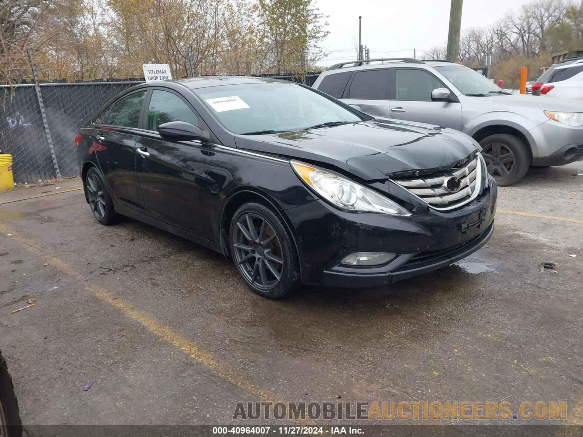 5NPEC4AC2DH775826 HYUNDAI SONATA 2013