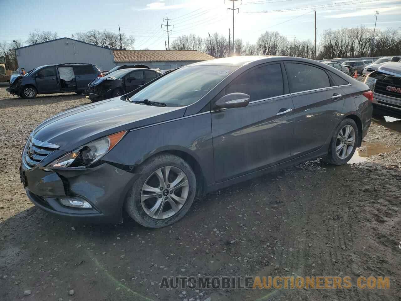 5NPEC4AC3BH142300 HYUNDAI SONATA 2011