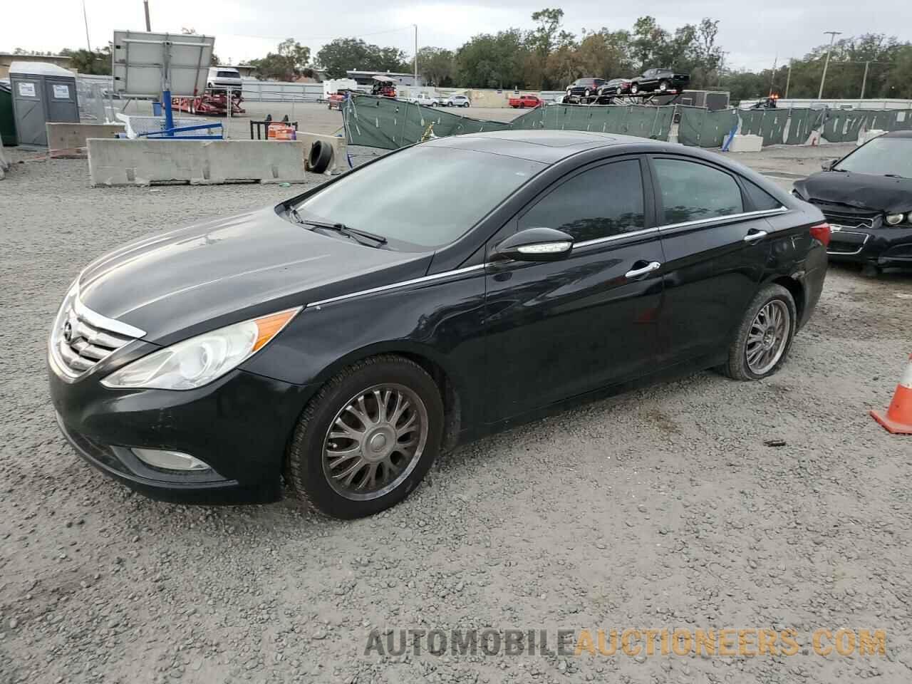 5NPEC4AC3BH263568 HYUNDAI SONATA 2011