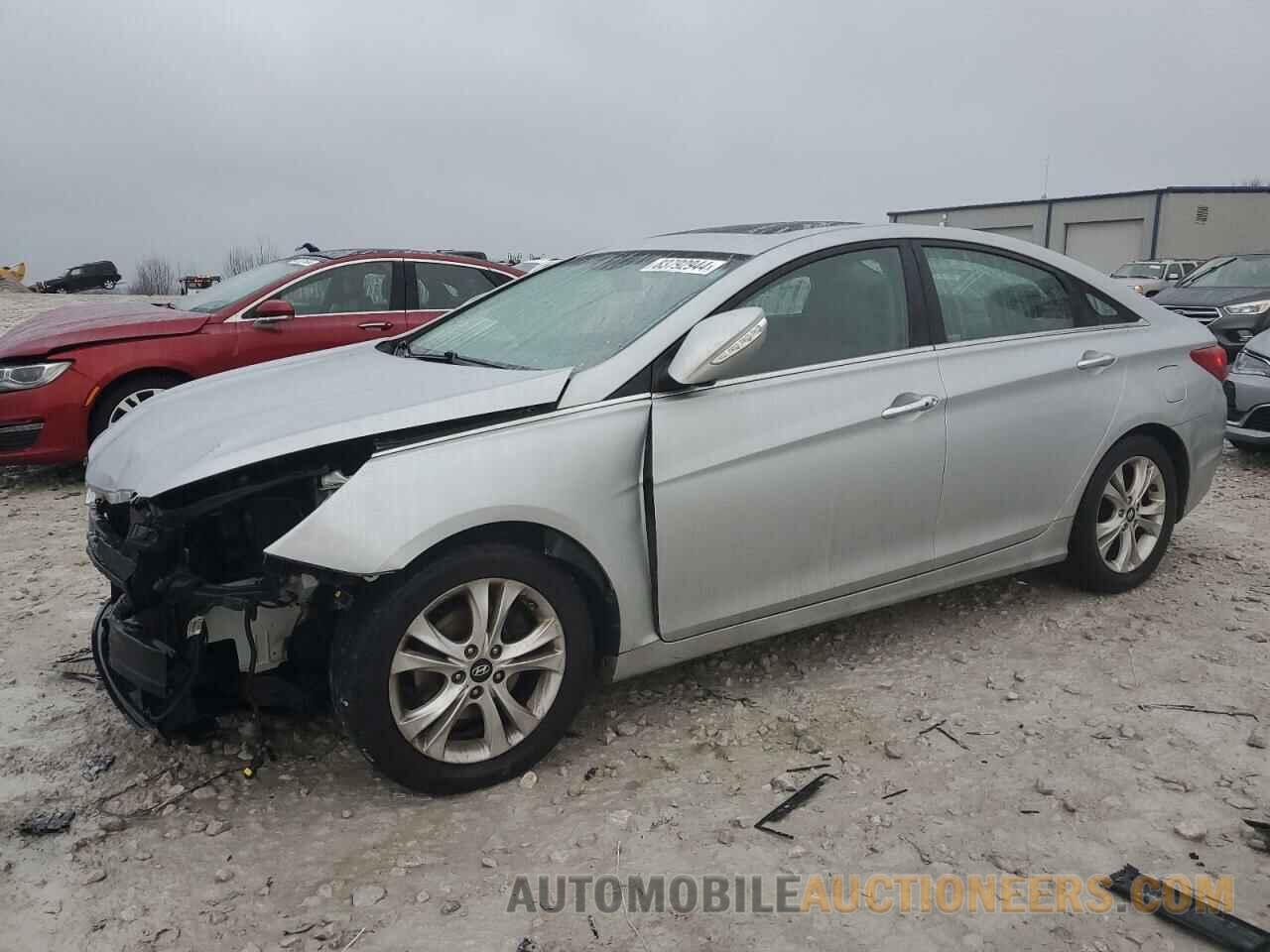 5NPEC4AC4BH001381 HYUNDAI SONATA 2011