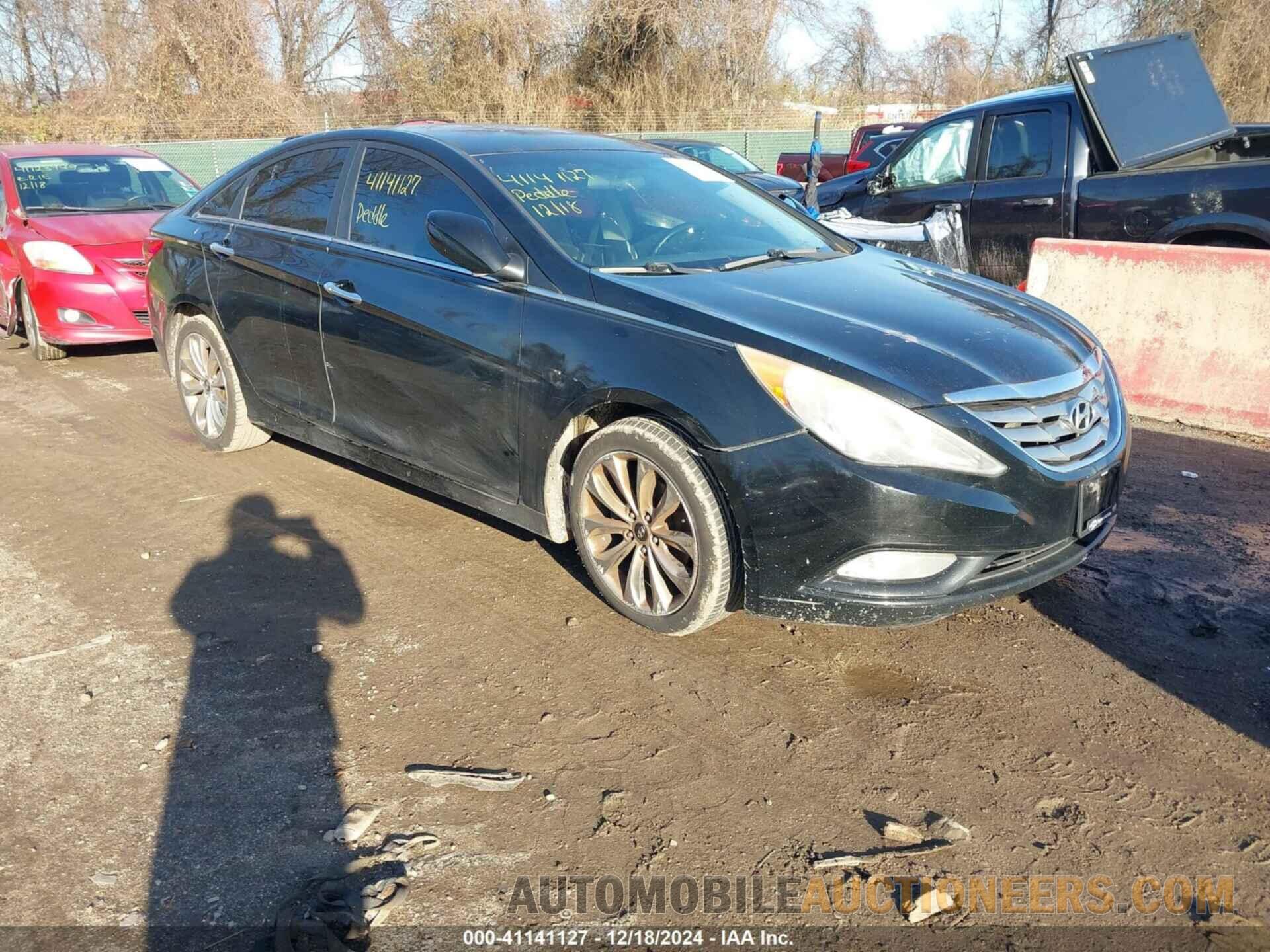 5NPEC4AC4BH009982 HYUNDAI SONATA 2011