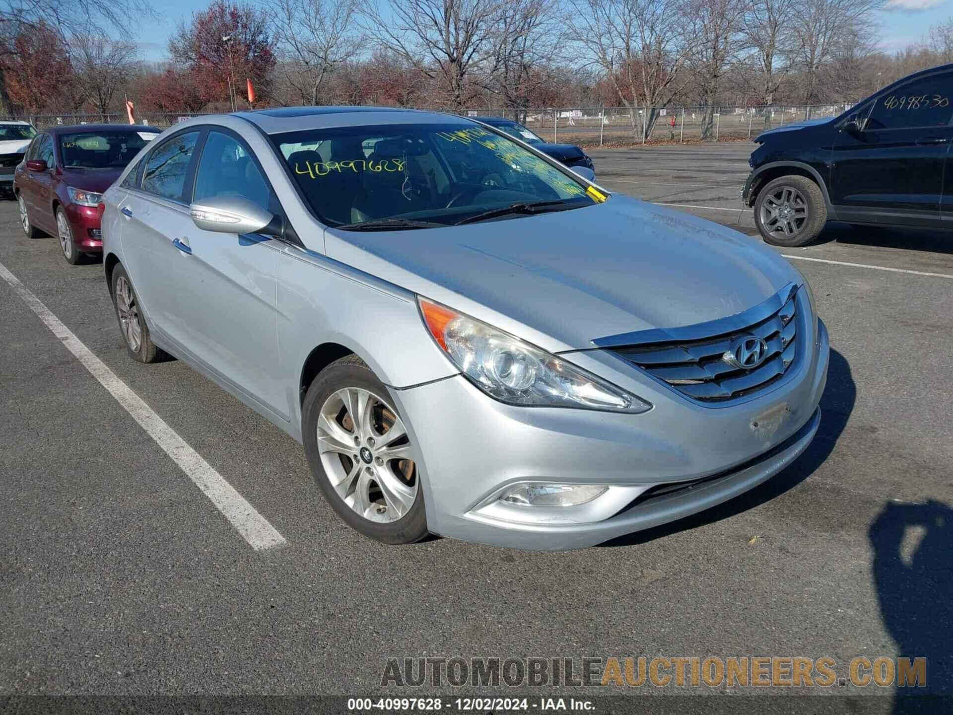 5NPEC4AC4BH038124 HYUNDAI SONATA 2011