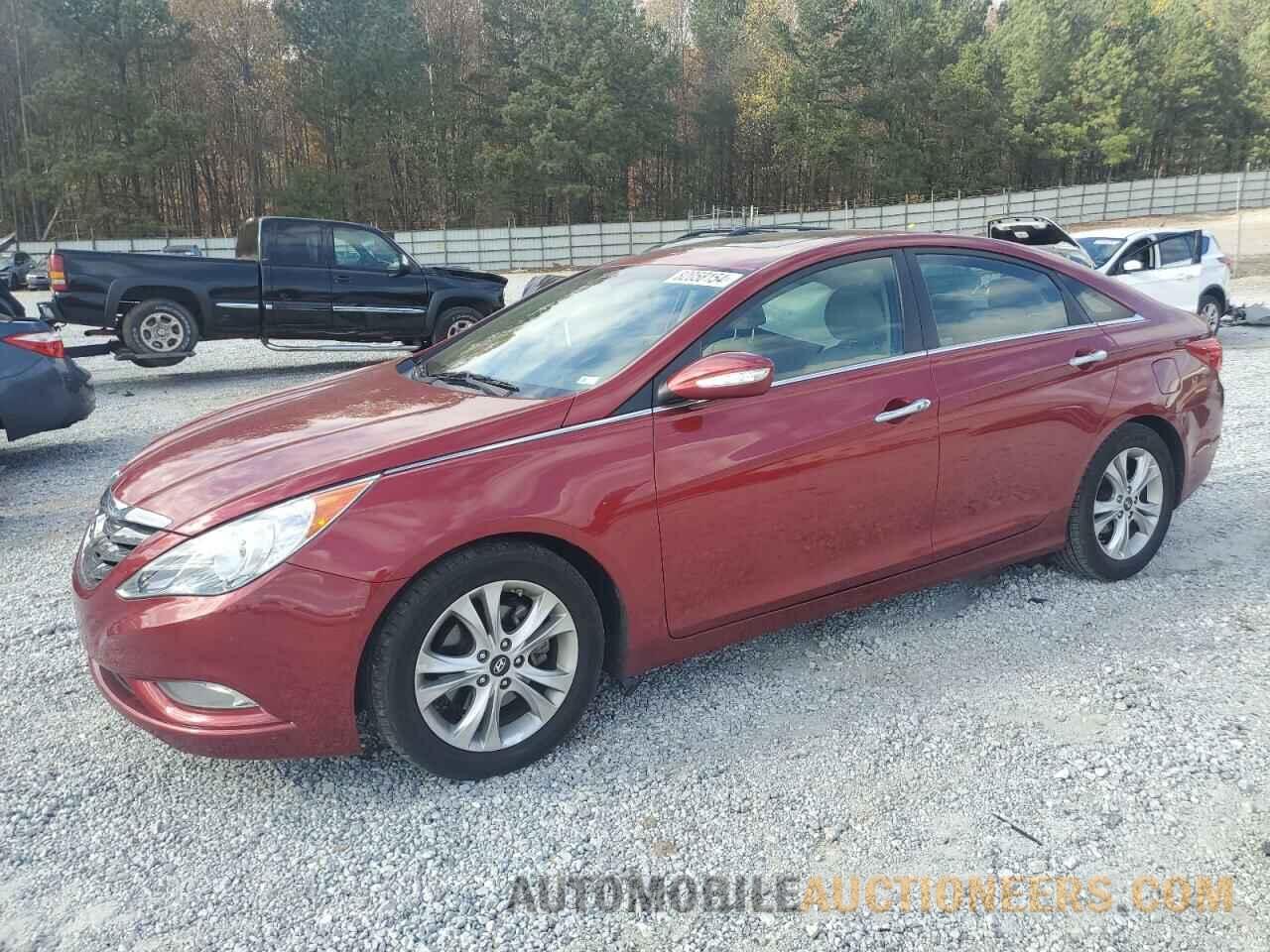 5NPEC4AC4BH040830 HYUNDAI SONATA 2011