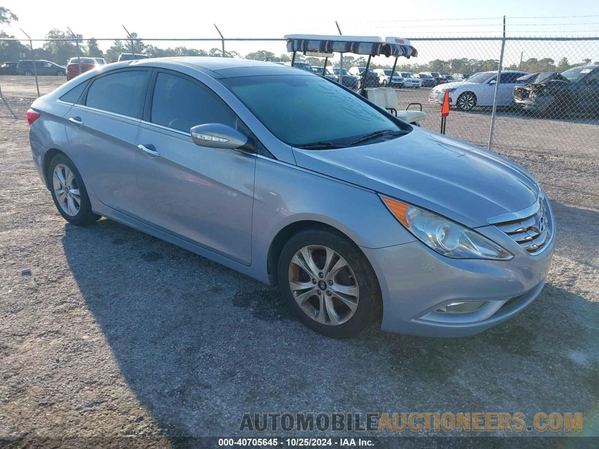 5NPEC4AC4DH577717 HYUNDAI SONATA 2013