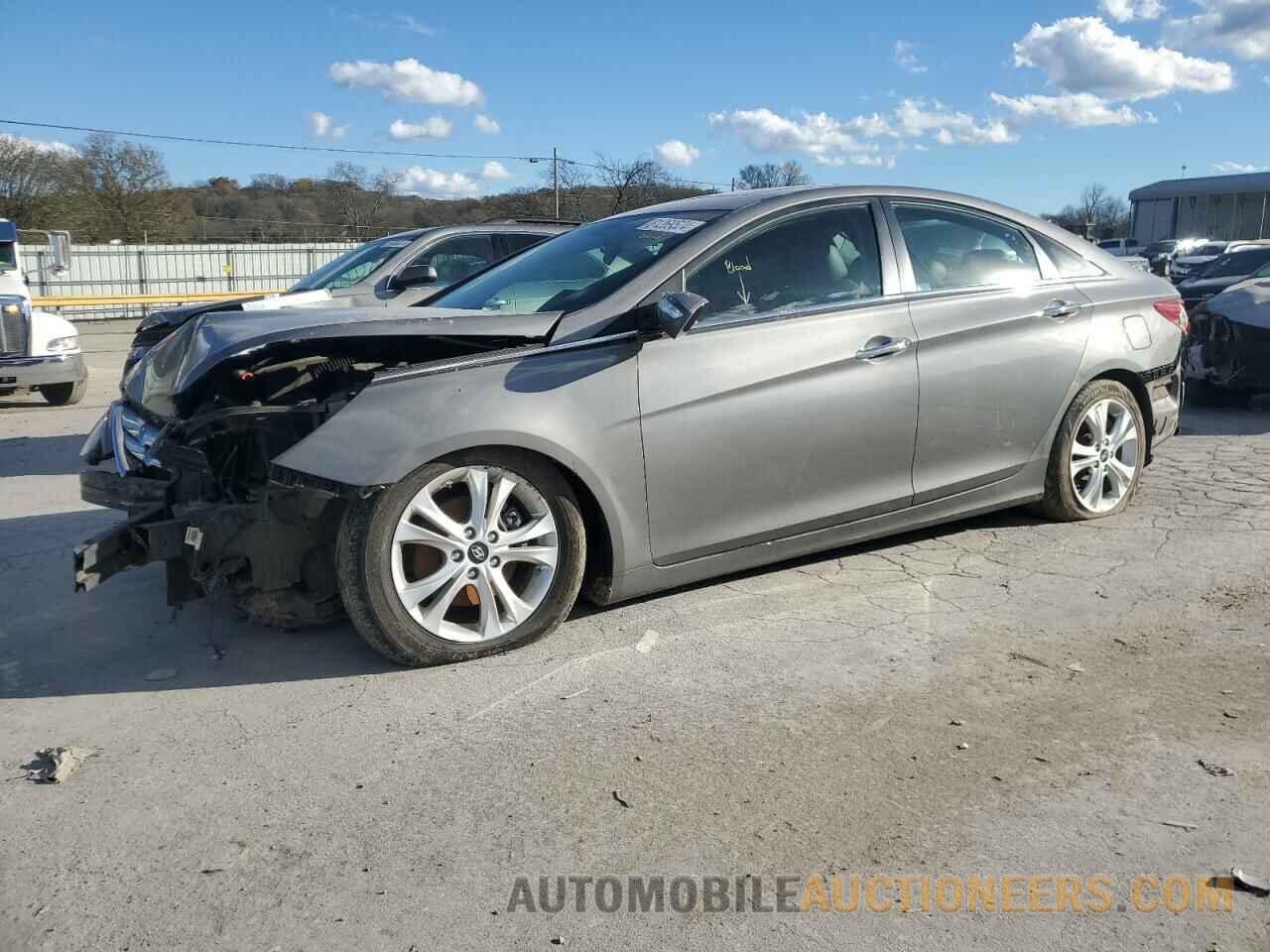 5NPEC4AC5BH020568 HYUNDAI SONATA 2011