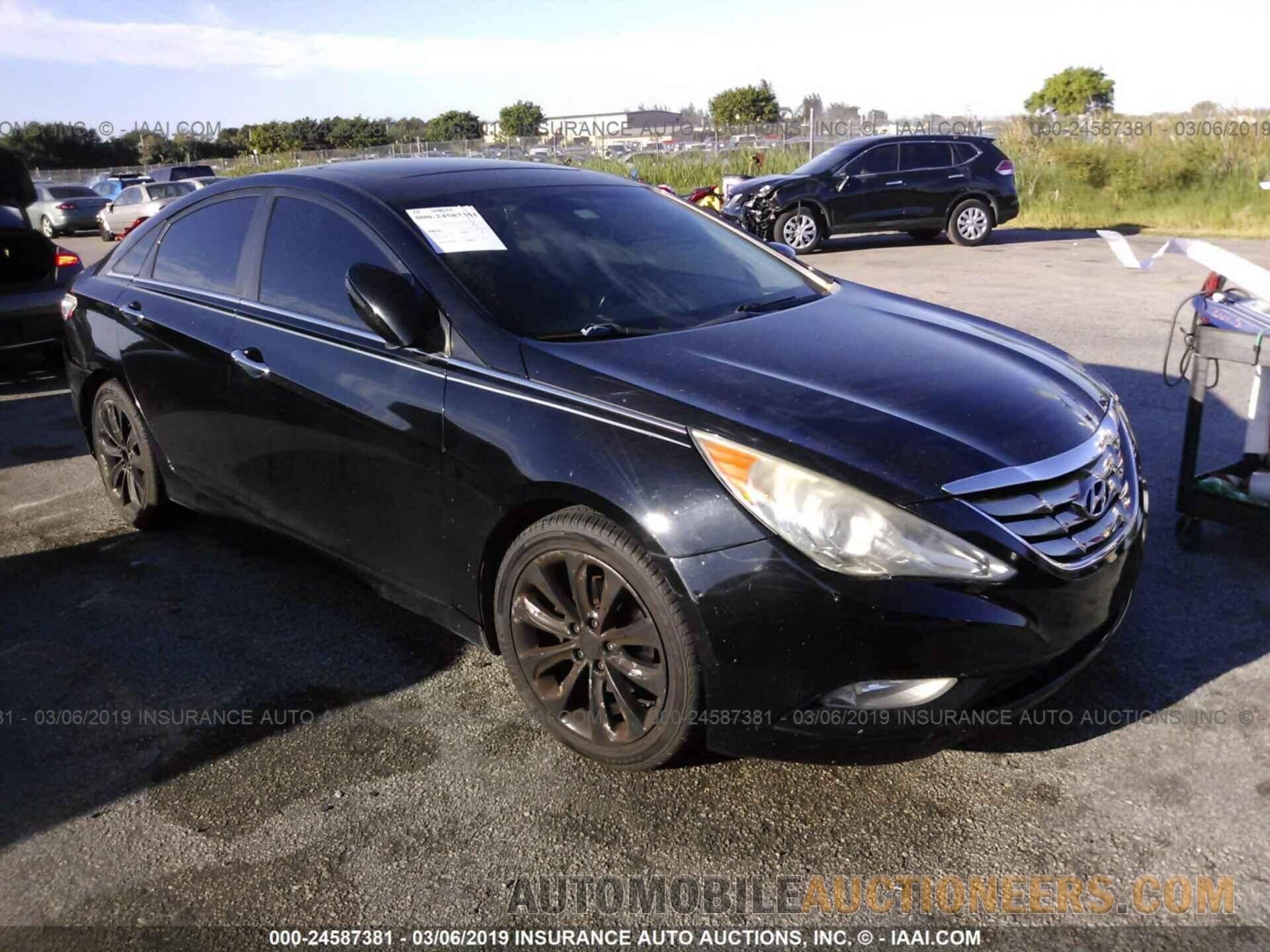 5NPEC4AC5BH094573 HYUNDAI SONATA 2011